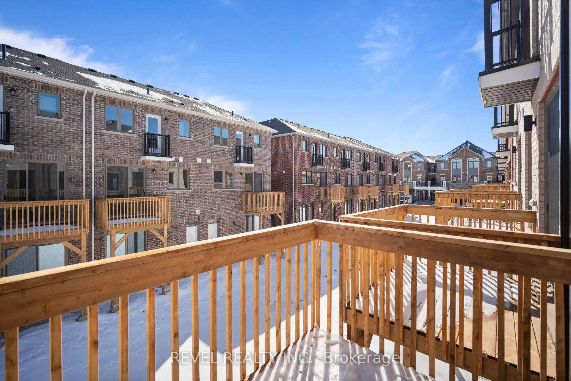 Photo 42 of 15 Yellow Rail Crescent, Brampton, Northwest Brampton — HOMEH