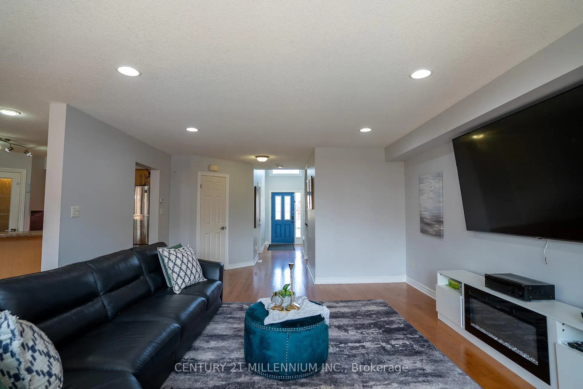 Photo 9 of 2427 Asima Drive, London, South U — HOMEH