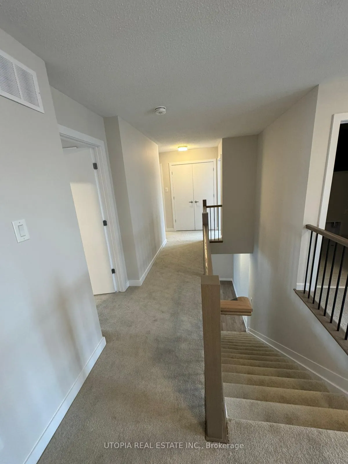 Photo 7 of 110 Hackamore Crescent, Ottawa, Goulbourn Twp From Franktown Rd/South To Rideau — HOMEH