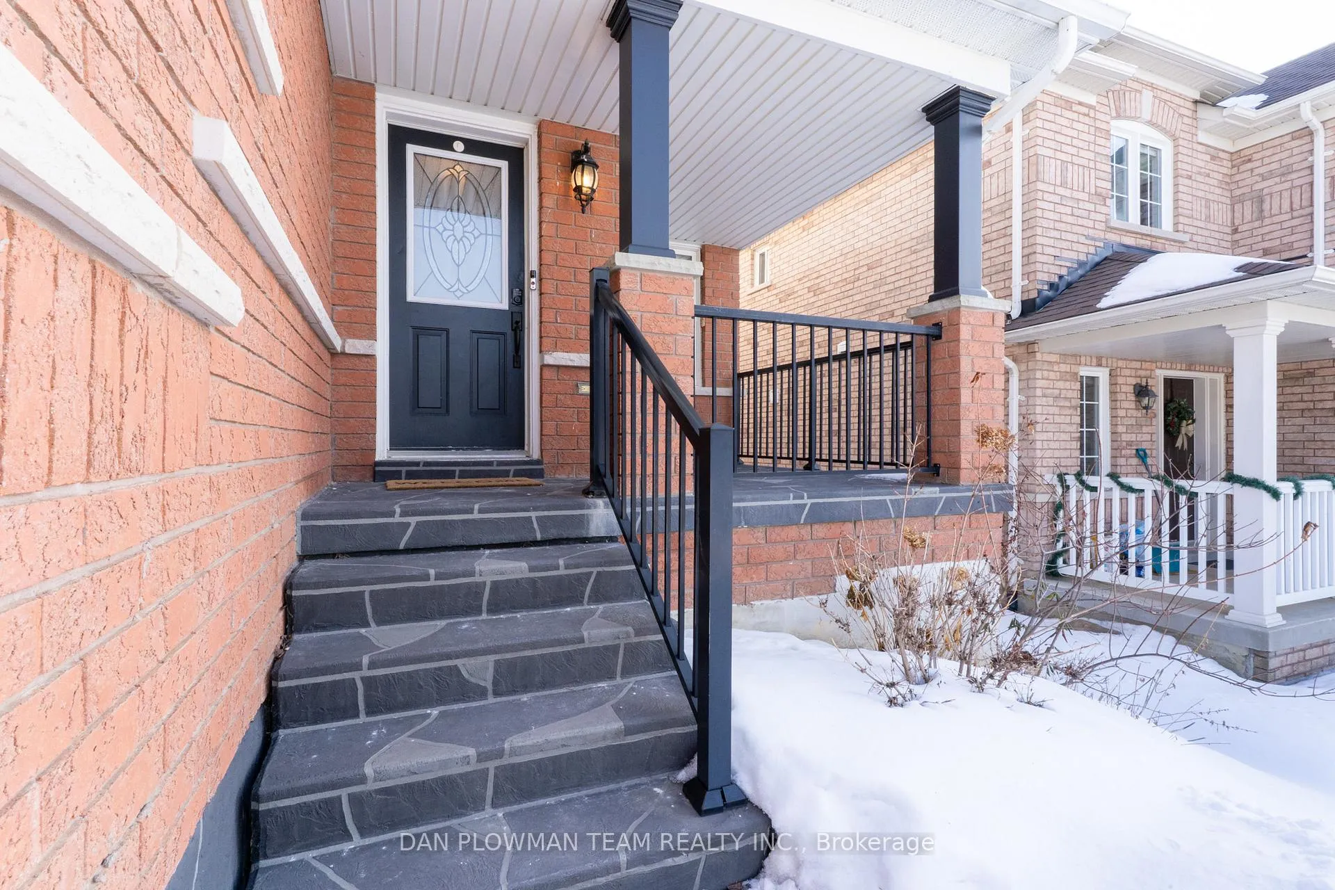 Photo 4 of 589 Greenhill Avenue, Oshawa, Samac — HOMEH