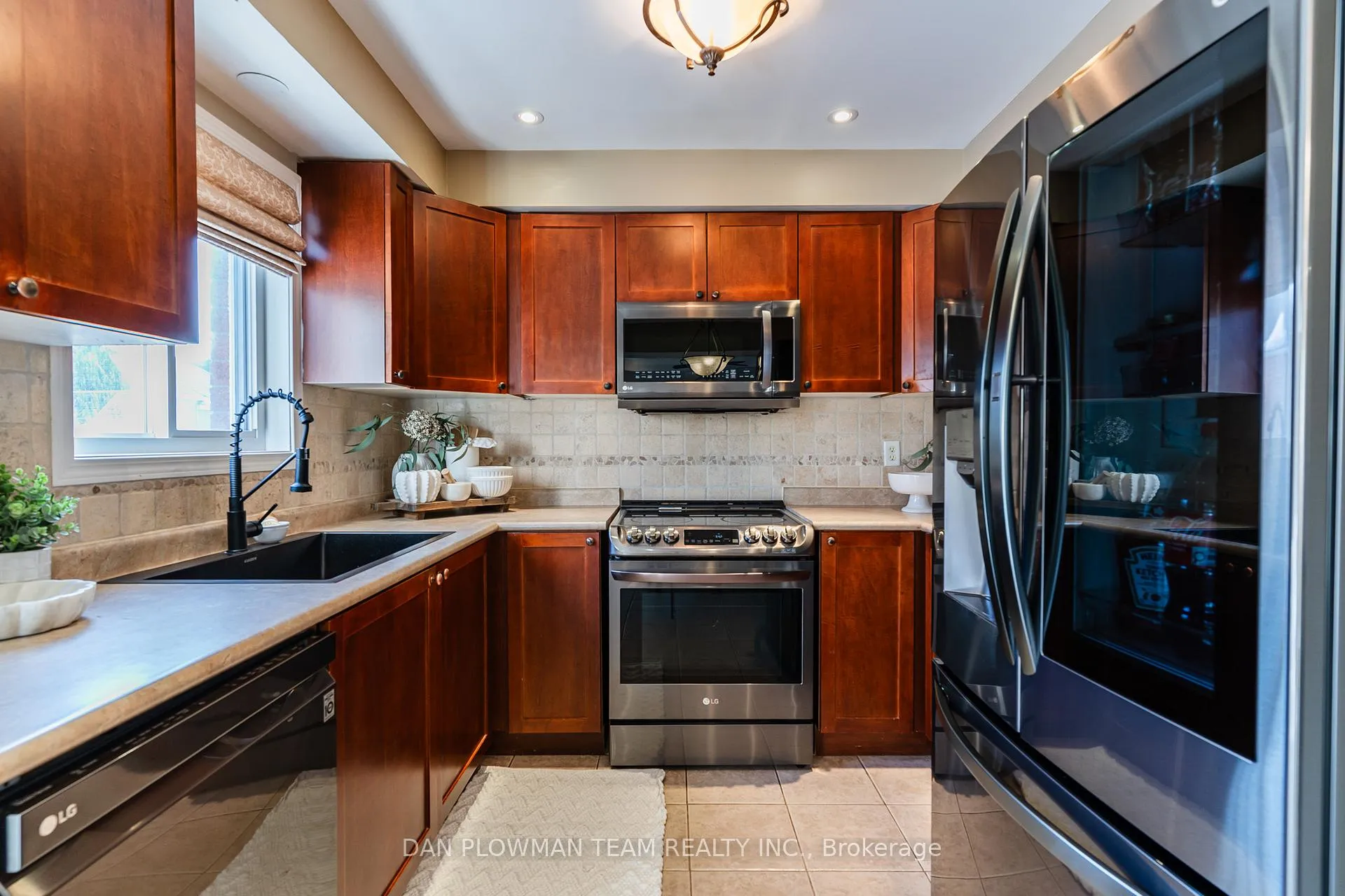 Photo 14 of 589 Greenhill Avenue, Oshawa, Samac — HOMEH