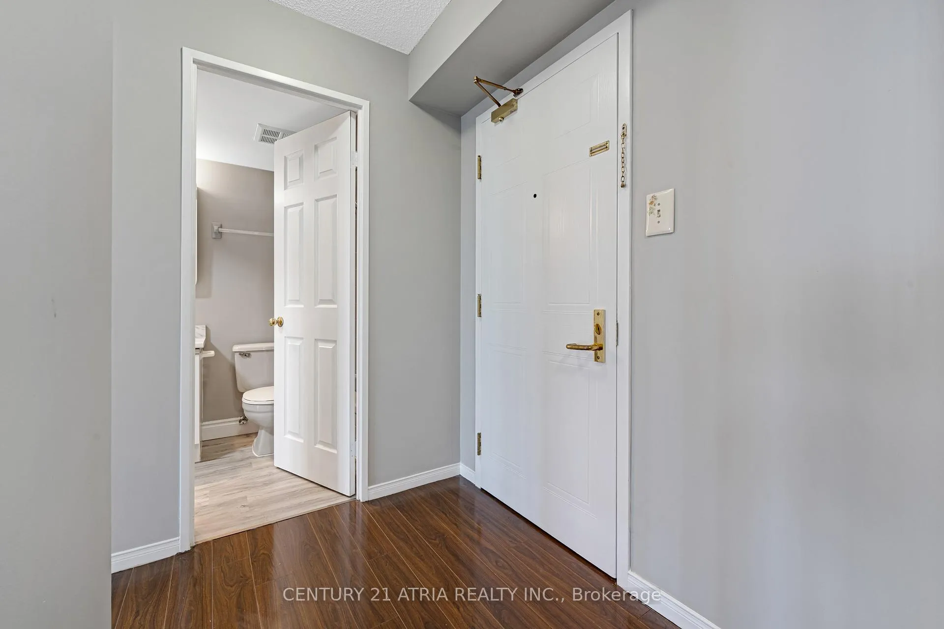 Photo 7 of Unit 1102, 265 Westcourt Place, Waterloo, Beechwood — HOMEH
