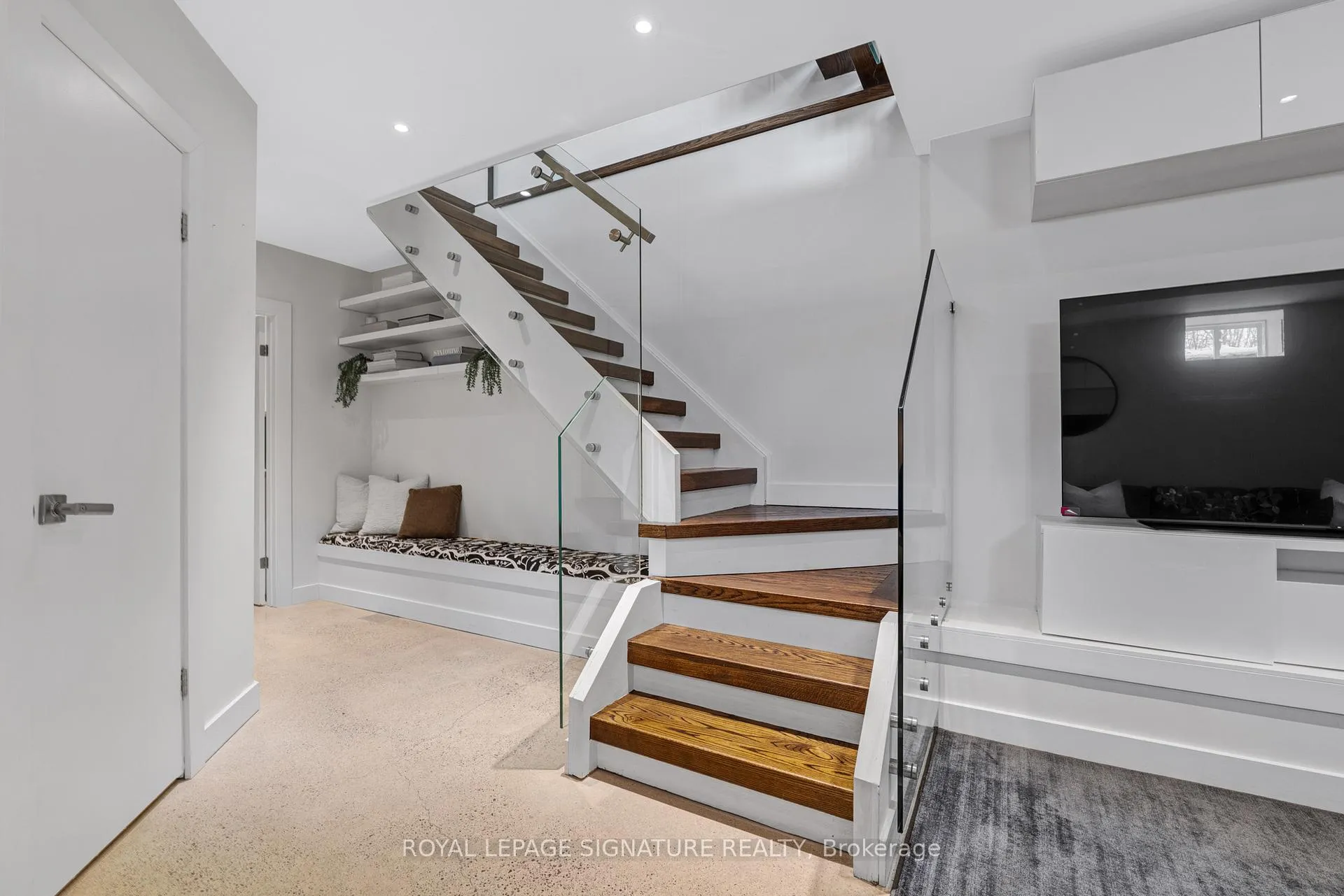 Photo 30 of 38 Bastedo Avenue, Toronto, Woodbine Corridor — HOMEH