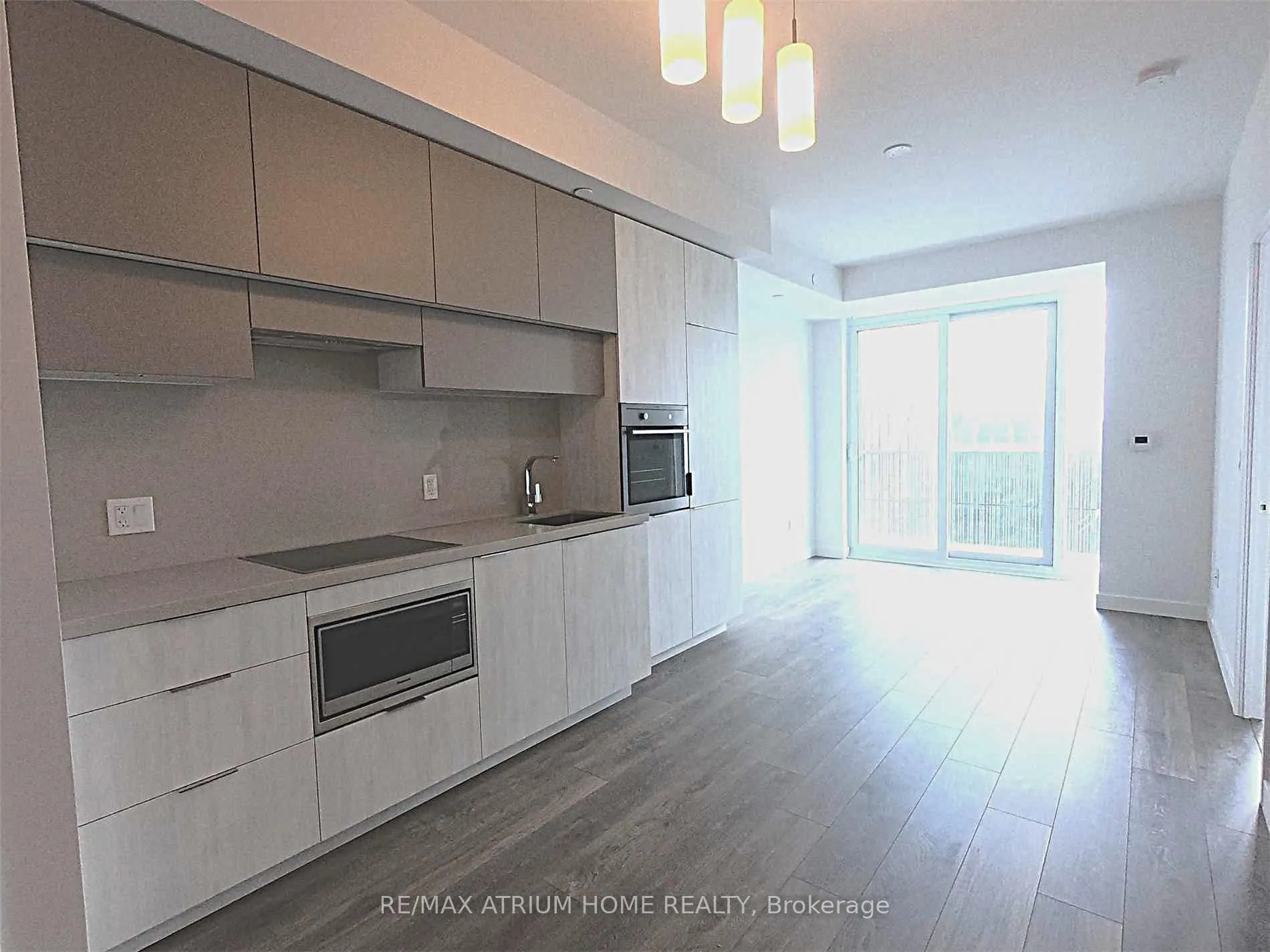 Photo 3 of Unit 4601, 8 Eglinton Avenue E, Toronto, Mount Pleasant West — HOMEH