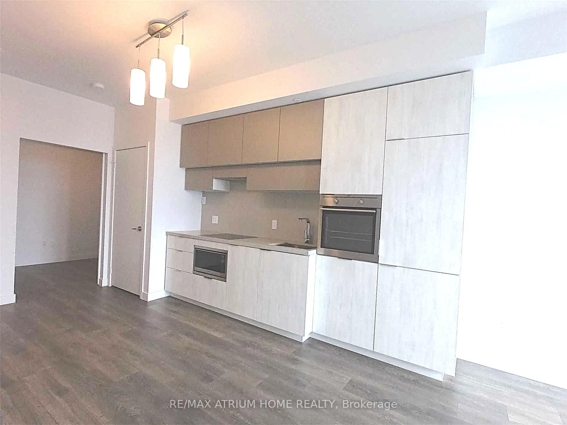 Photo 4 of Unit 4601, 8 Eglinton Avenue E, Toronto, Mount Pleasant West — HOMEH