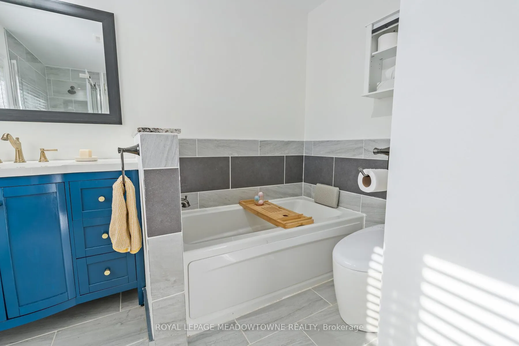 Photo 16 of 284 Ivon Avenue, Hamilton, Normanhurst — HOMEH