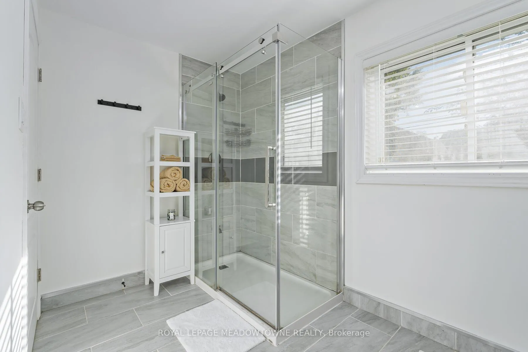 Photo 17 of 284 Ivon Avenue, Hamilton, Normanhurst — HOMEH