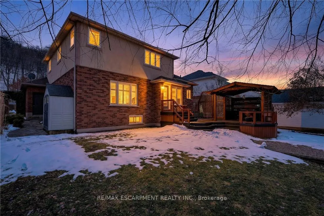 Photo 35 of 119 Dorchester Drive, Grimsby, Grimsby East — HOMEH