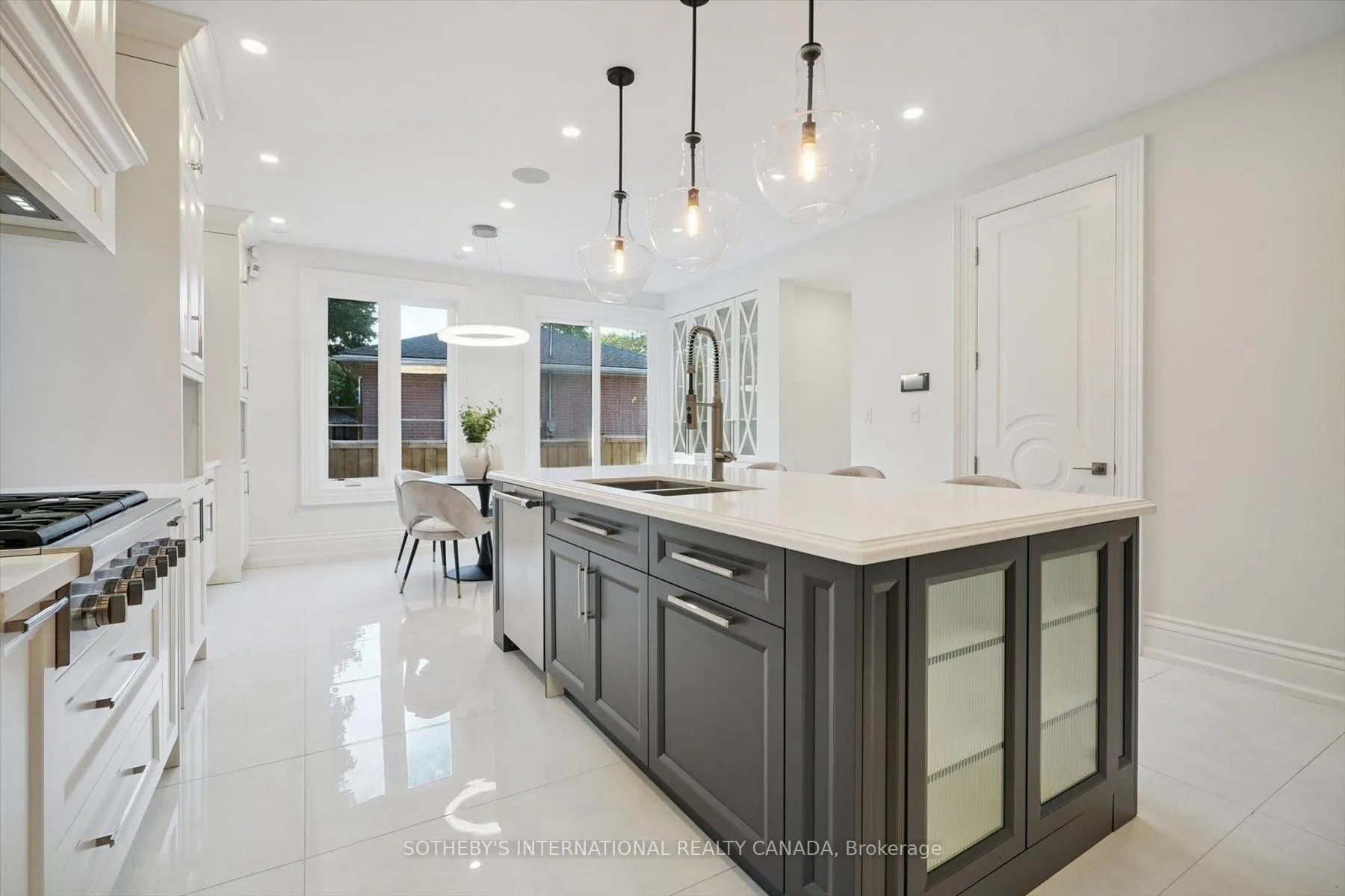 Photo 16 of 452 Rothesay Place, Burlington, Roseland — HOMEH