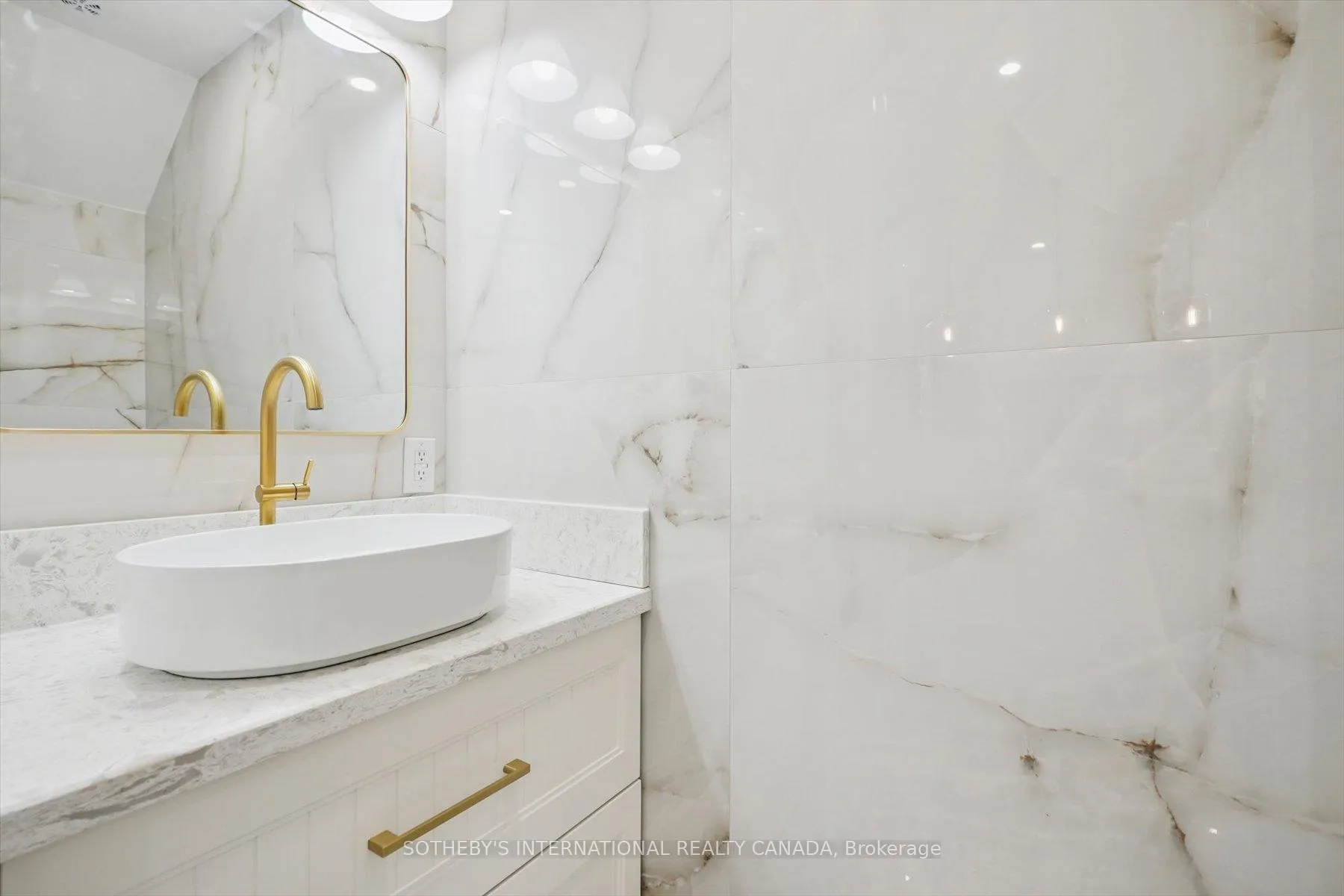Photo 19 of 452 Rothesay Place, Burlington, Roseland — HOMEH