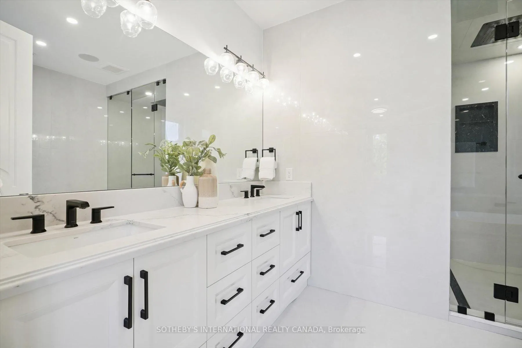 Photo 26 of 452 Rothesay Place, Burlington, Roseland — HOMEH