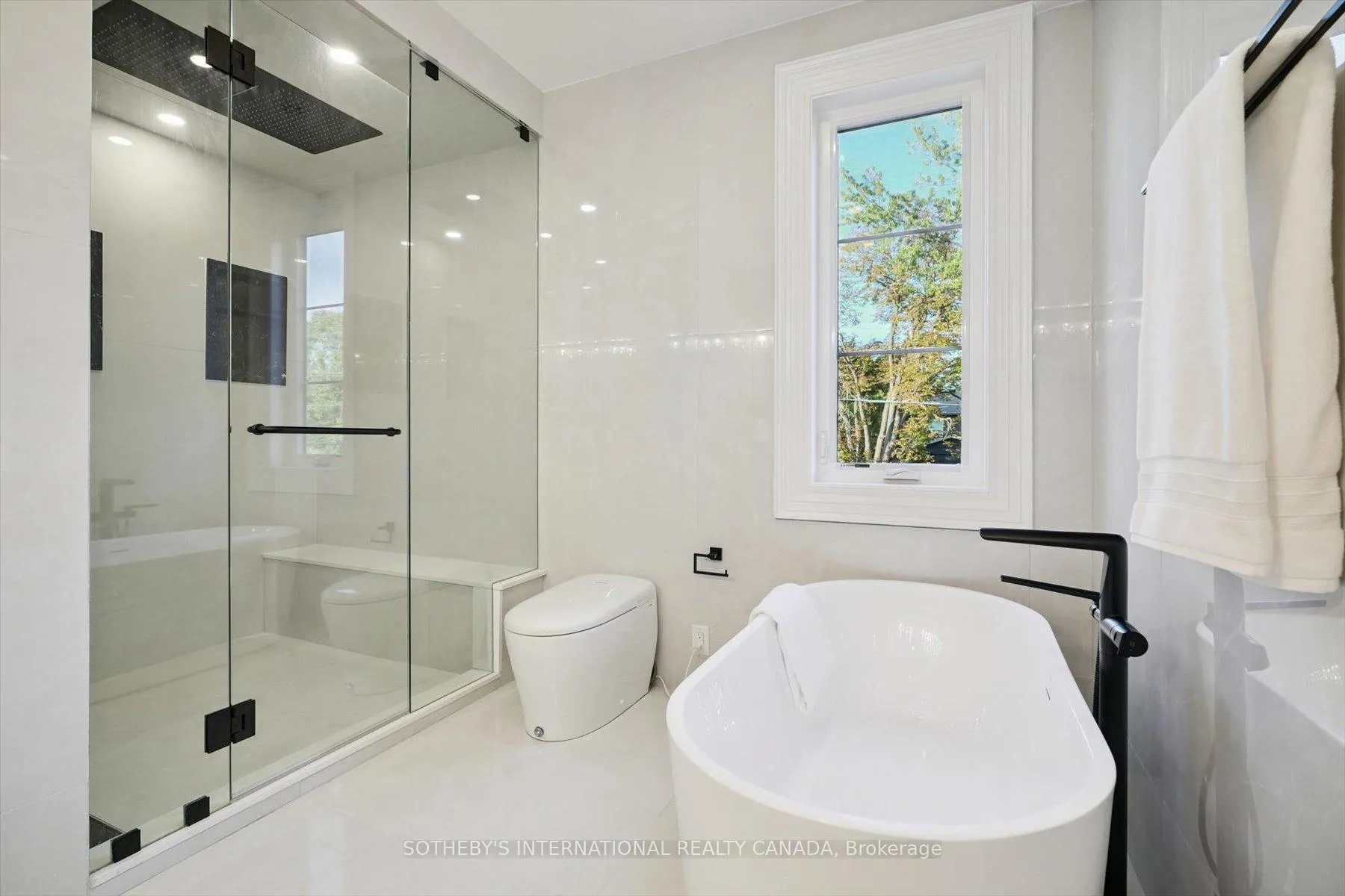 Photo 27 of 452 Rothesay Place, Burlington, Roseland — HOMEH