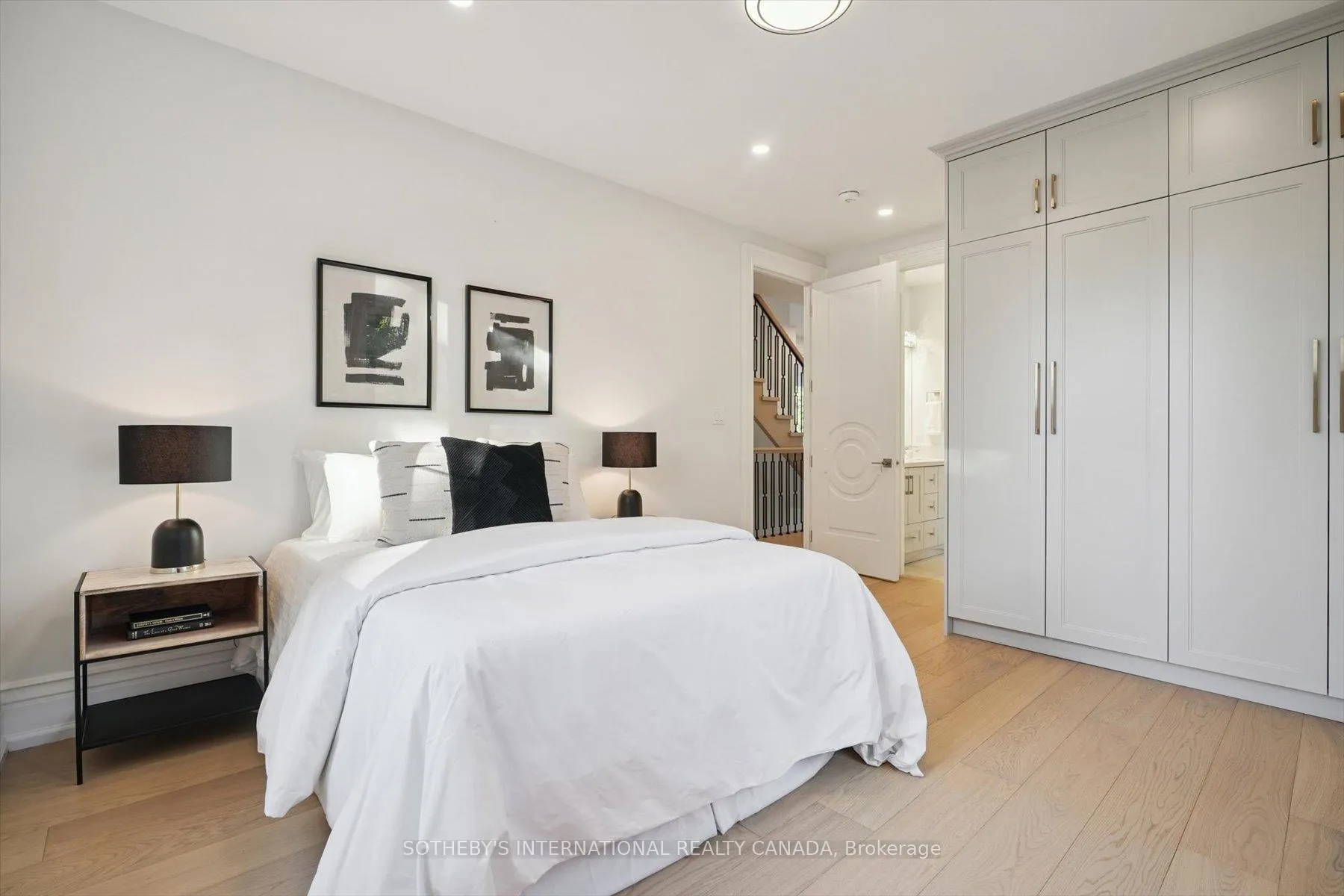 Photo 34 of 452 Rothesay Place, Burlington, Roseland — HOMEH