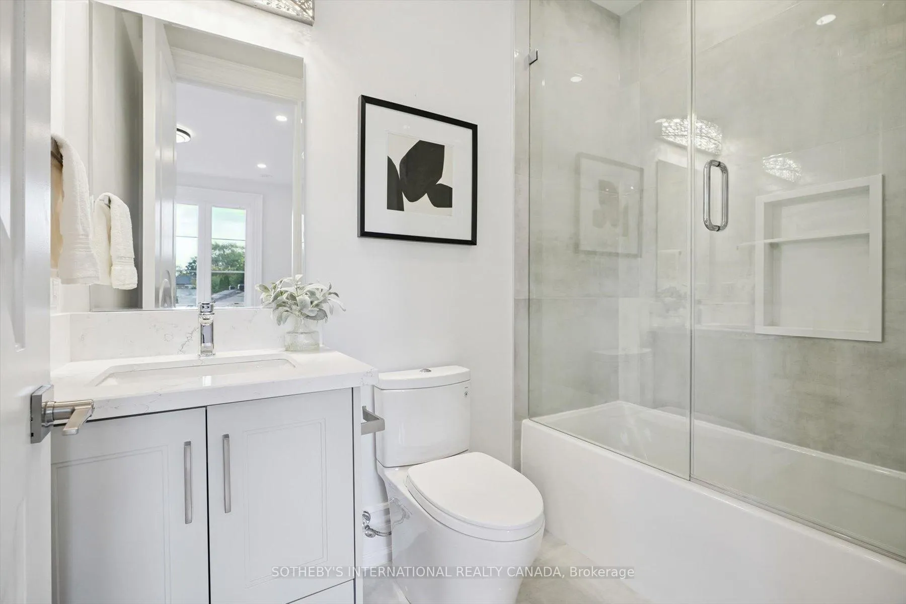 Photo 37 of 452 Rothesay Place, Burlington, Roseland — HOMEH