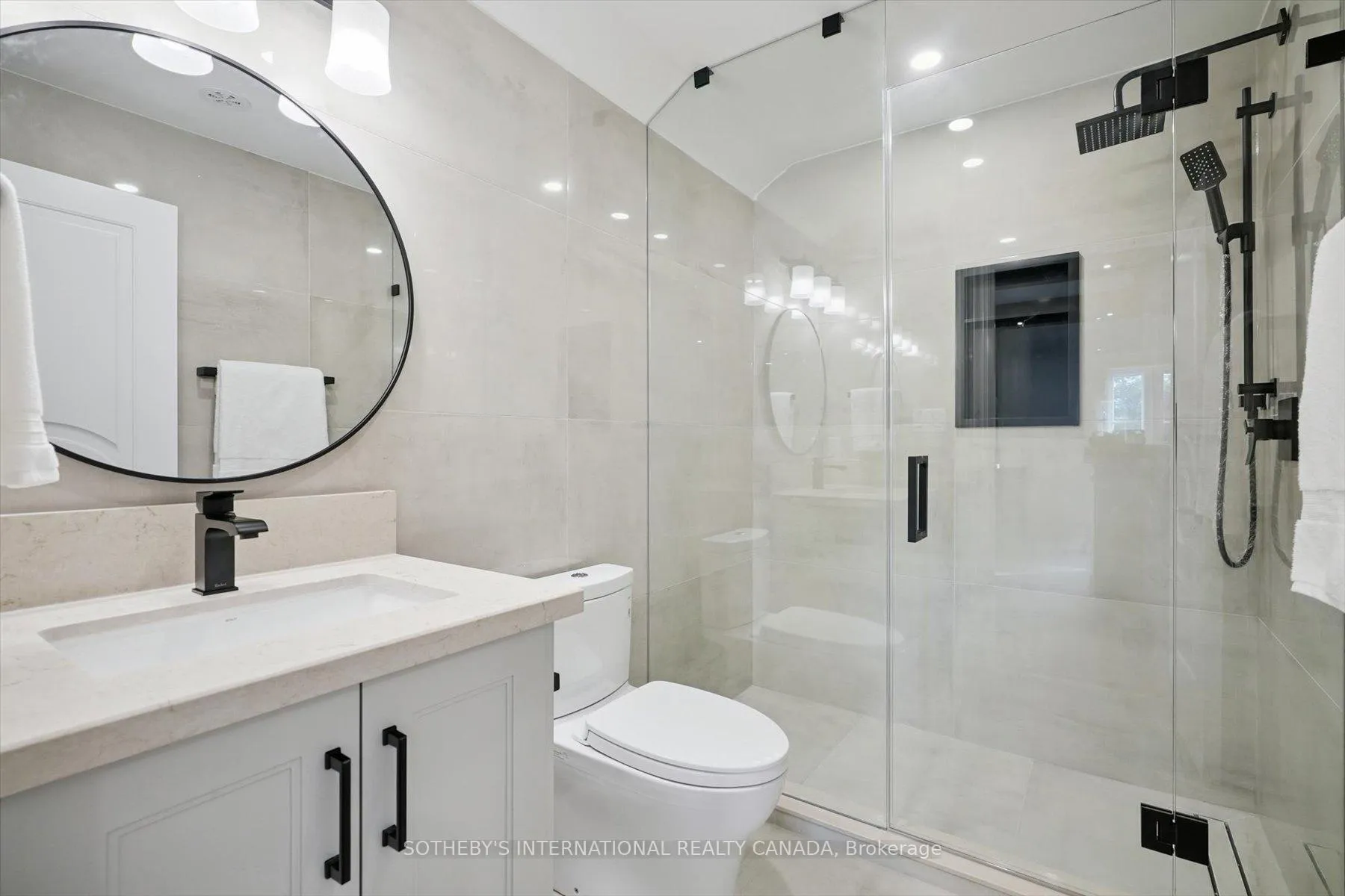 Photo 41 of 452 Rothesay Place, Burlington, Roseland — HOMEH