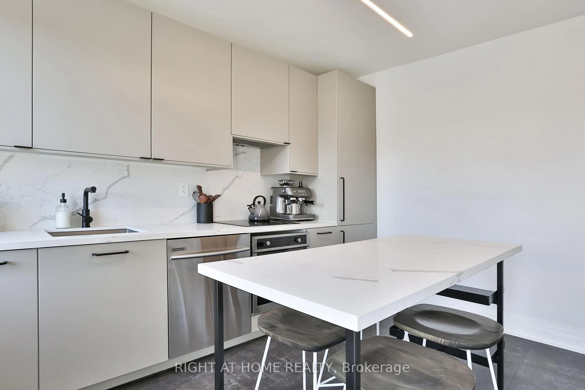 Photo 2 of 1365 Lansdowne Avenue, Toronto, Corso Italia-Davenport — HOMEH