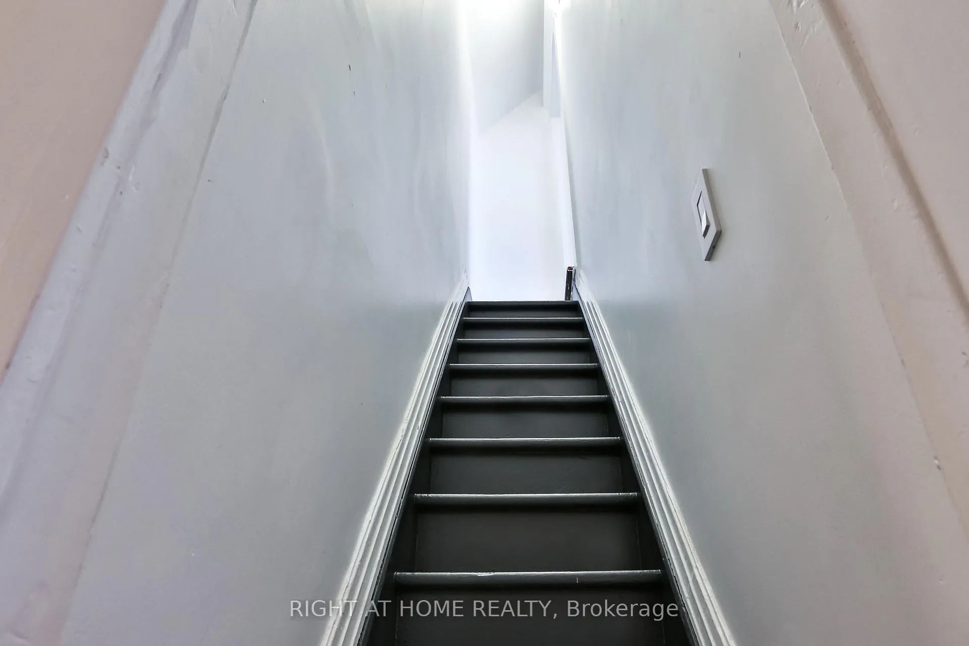 Photo 10 of 1365 Lansdowne Avenue, Toronto, Corso Italia-Davenport — HOMEH