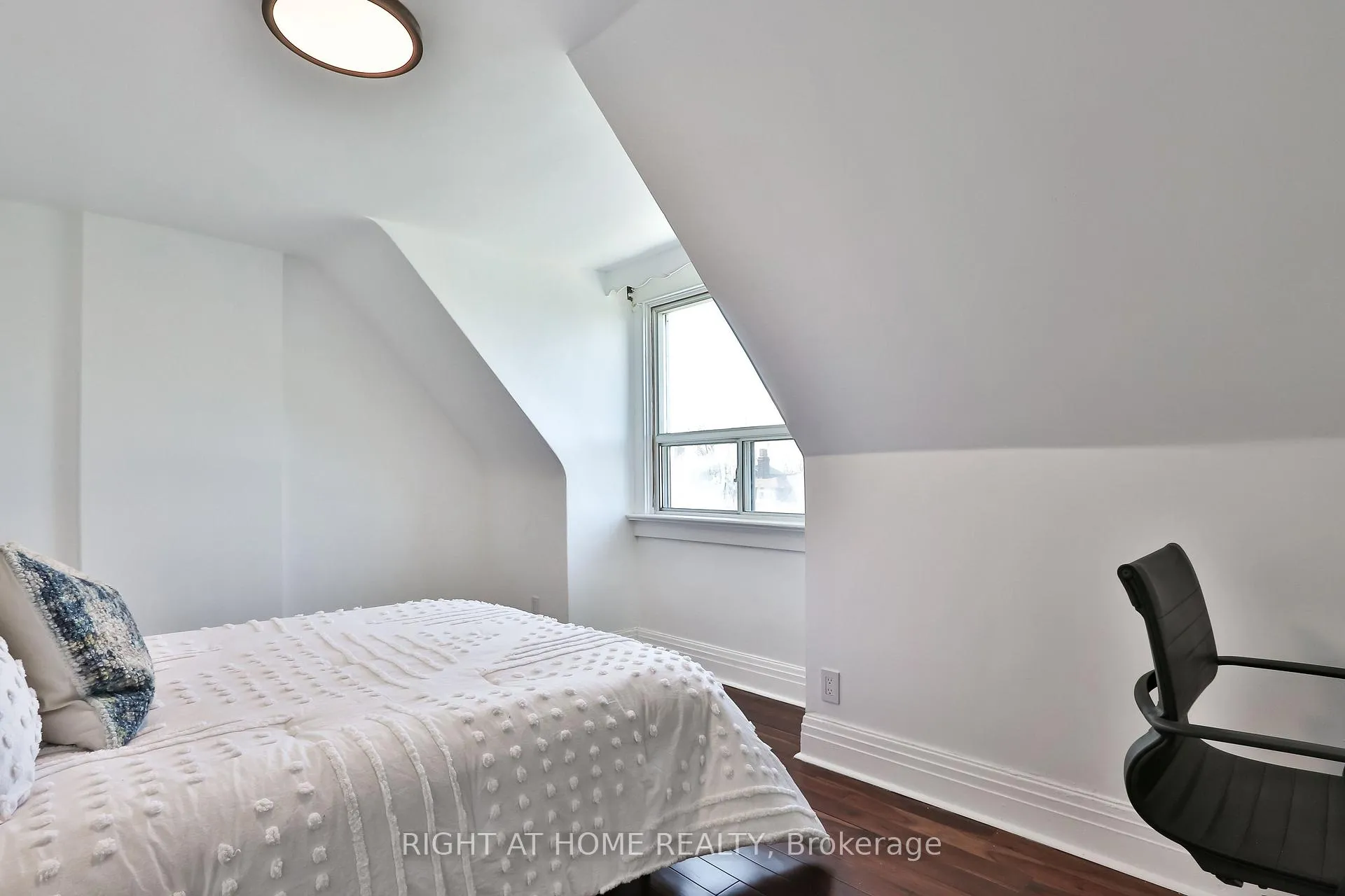 Photo 12 of 1365 Lansdowne Avenue, Toronto, Corso Italia-Davenport — HOMEH