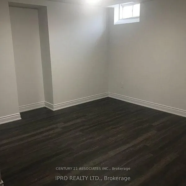 Photo 4 of Unit Basement, 8 Stillwater Crescent, Hamilton, Waterdown — HOMEH