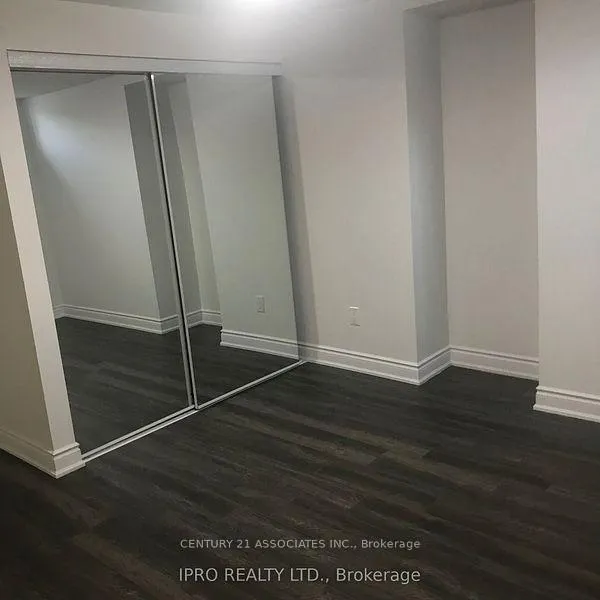 Photo 5 of Unit Basement, 8 Stillwater Crescent, Hamilton, Waterdown — HOMEH
