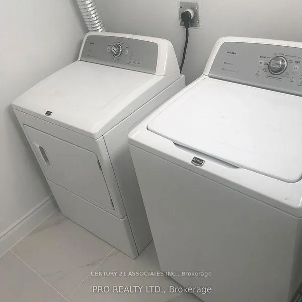 Photo 9 of Unit Basement, 8 Stillwater Crescent, Hamilton, Waterdown — HOMEH