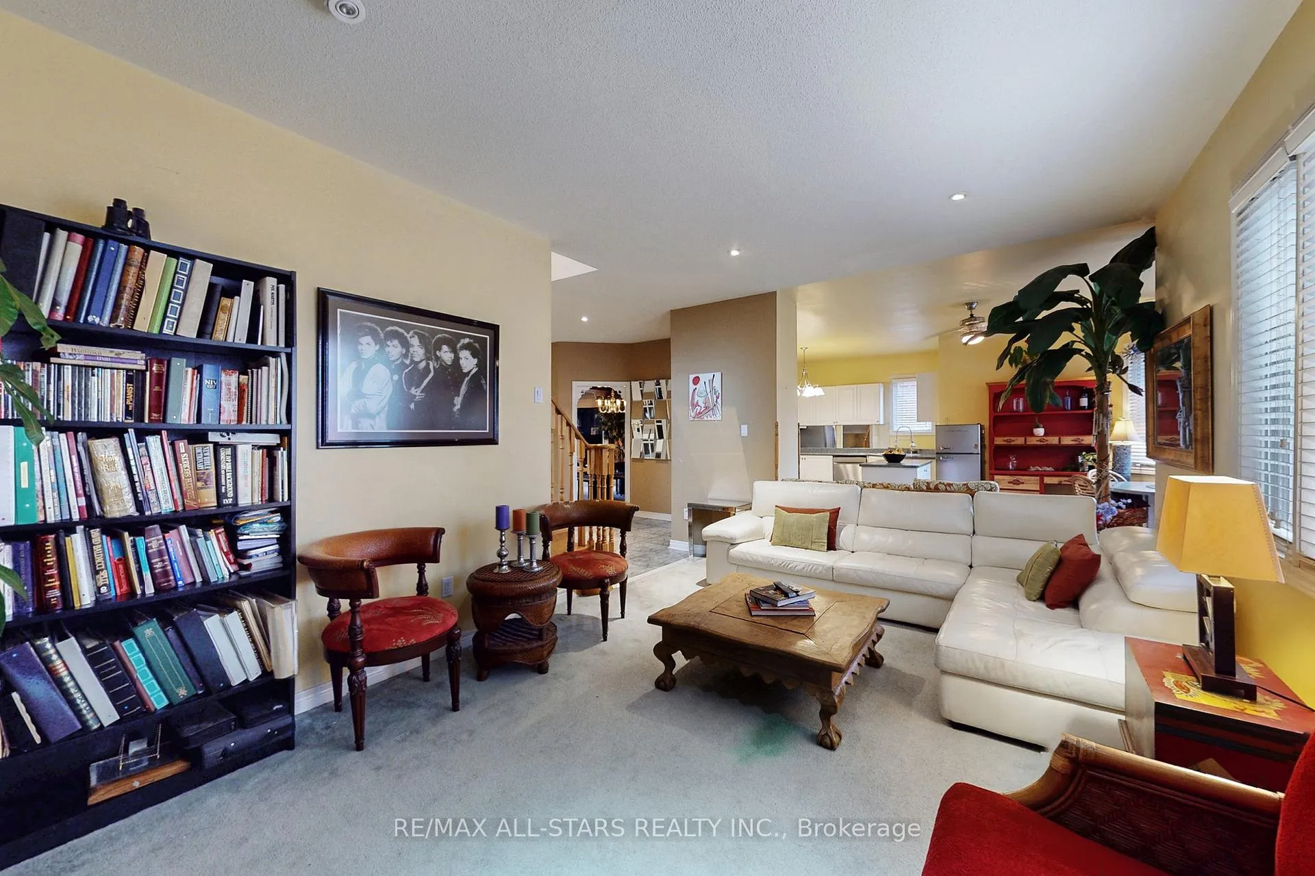 Photo 11 of 54 Bretton Circle, Markham, Rouge Fairways — HOMEH