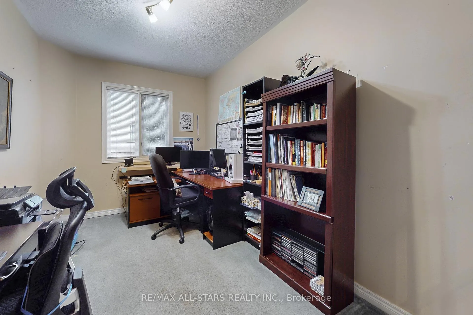 Photo 19 of 54 Bretton Circle, Markham, Rouge Fairways — HOMEH