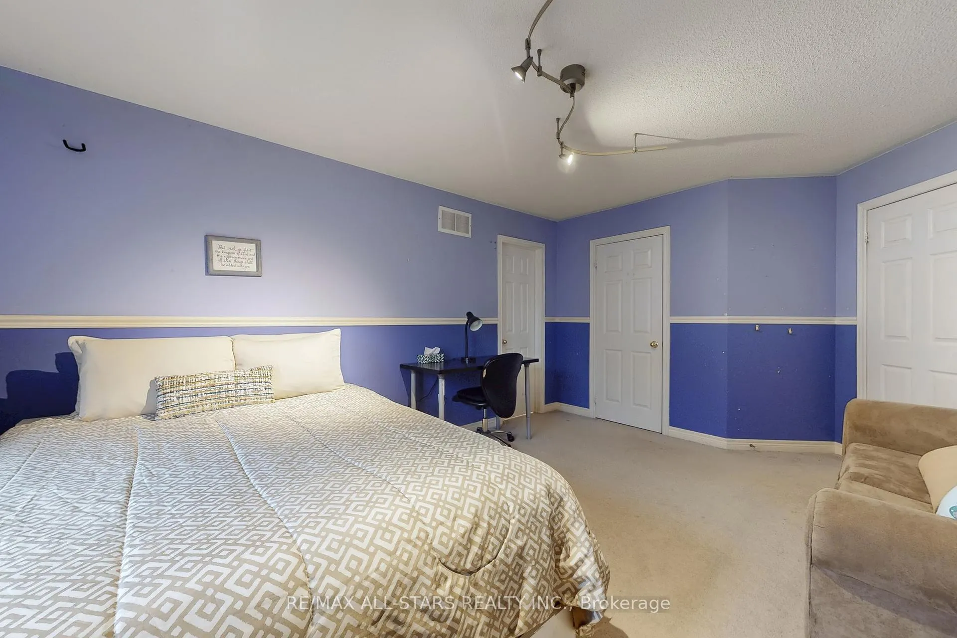 Photo 31 of 54 Bretton Circle, Markham, Rouge Fairways — HOMEH