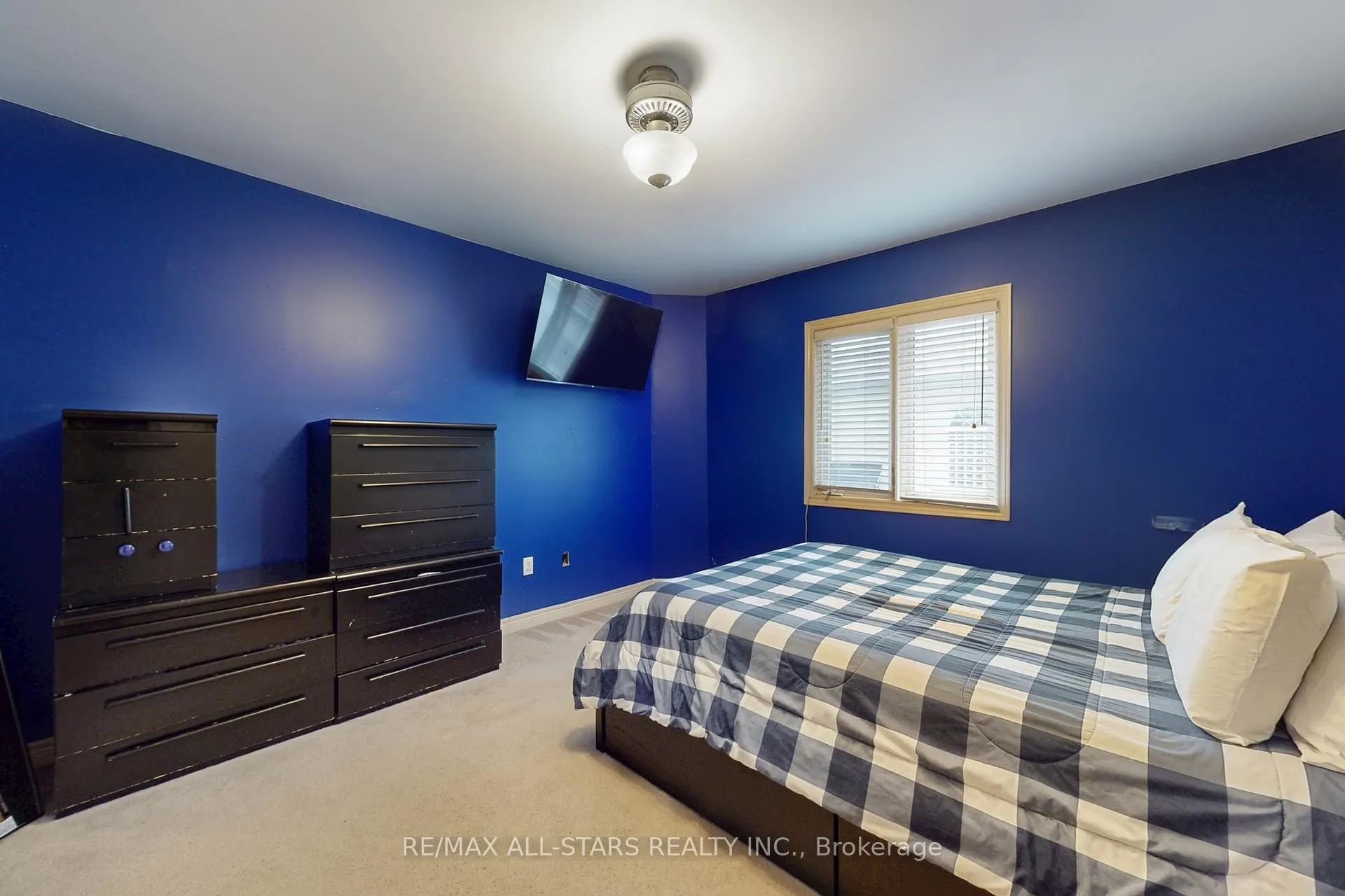 Photo 36 of 54 Bretton Circle, Markham, Rouge Fairways — HOMEH
