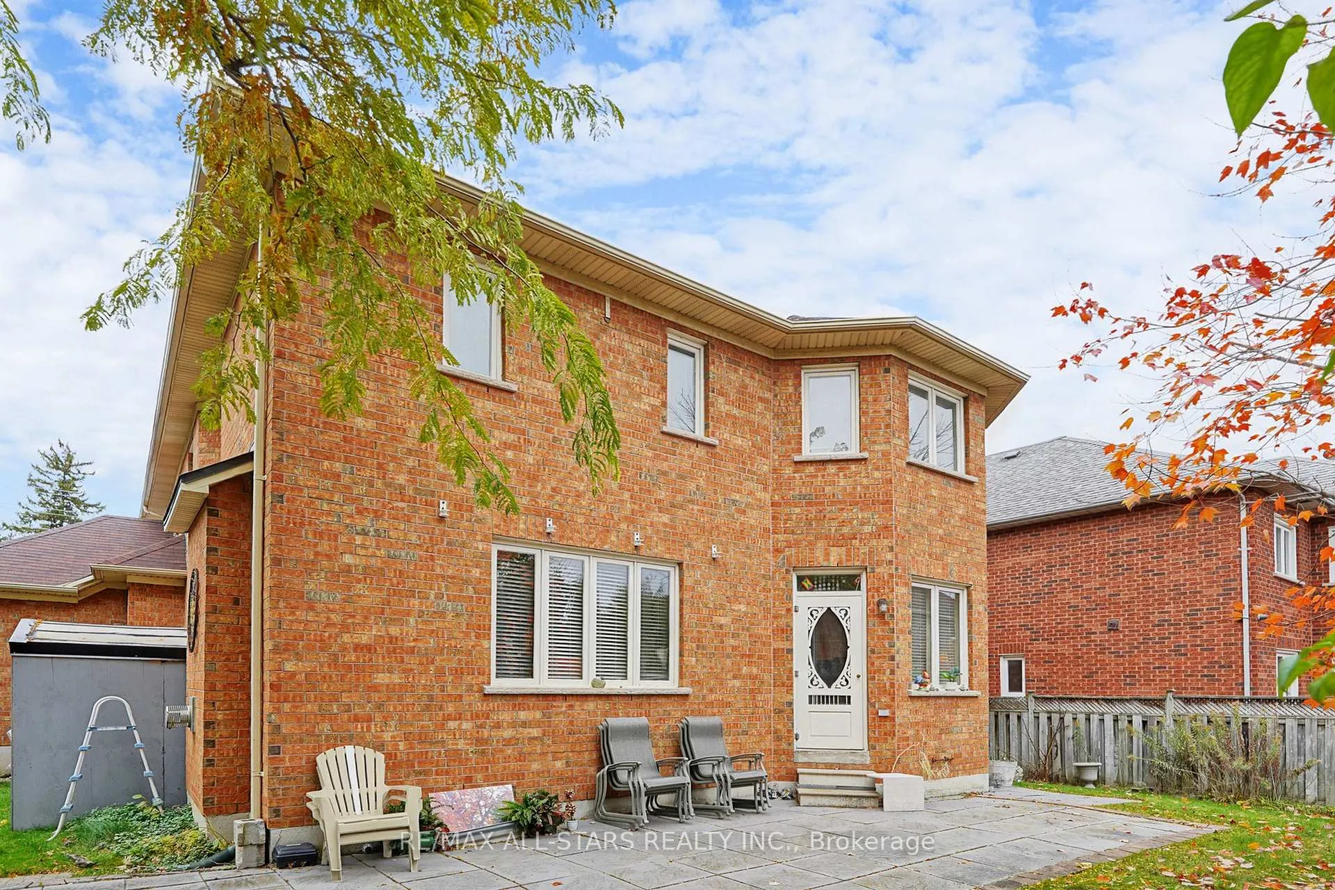 Photo 40 of 54 Bretton Circle, Markham, Rouge Fairways — HOMEH
