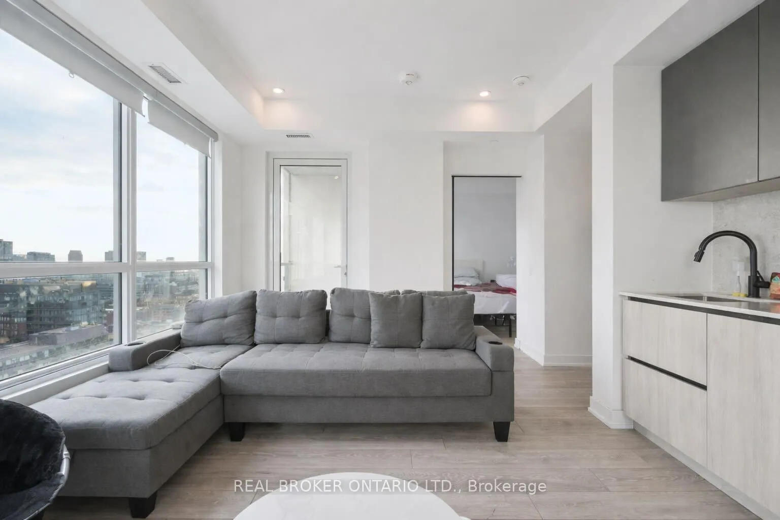Photo 2 of Unit 2806, 108 Peter Street, Toronto, Waterfront Communities — HOMEH