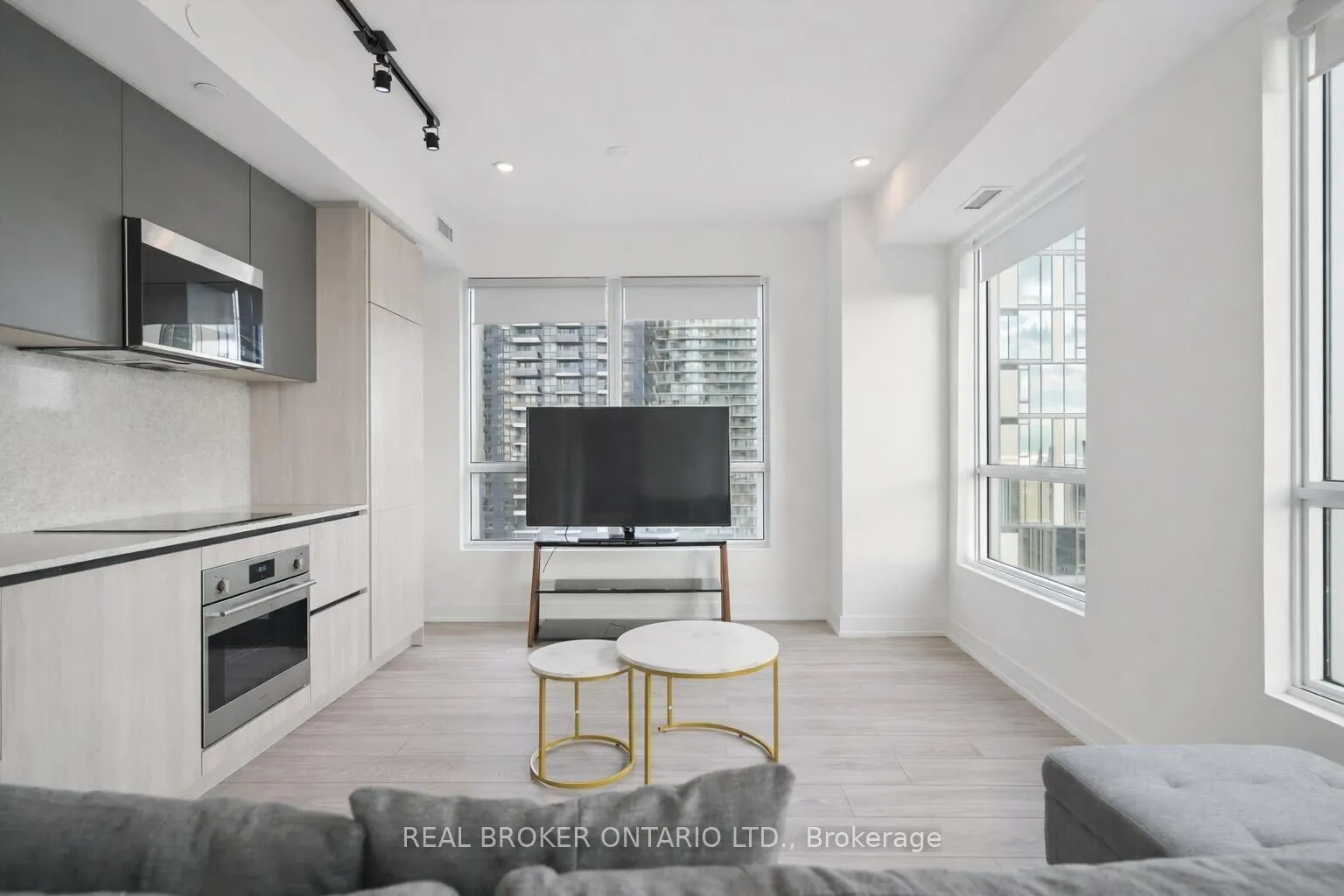 Photo 3 of Unit 2806, 108 Peter Street, Toronto, Waterfront Communities — HOMEH