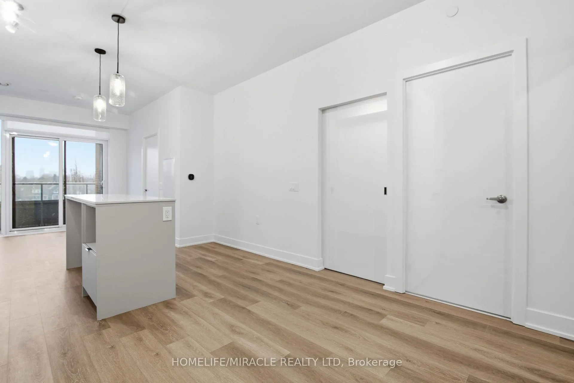 Photo 6 of Unit 314, 2088 James Street, Burlington, Brant — HOMEH