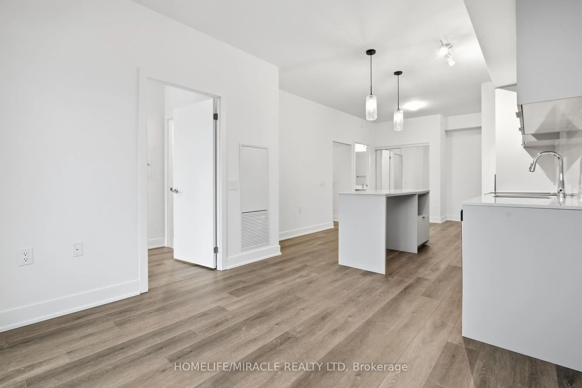 Photo 7 of Unit 314, 2088 James Street, Burlington, Brant — HOMEH