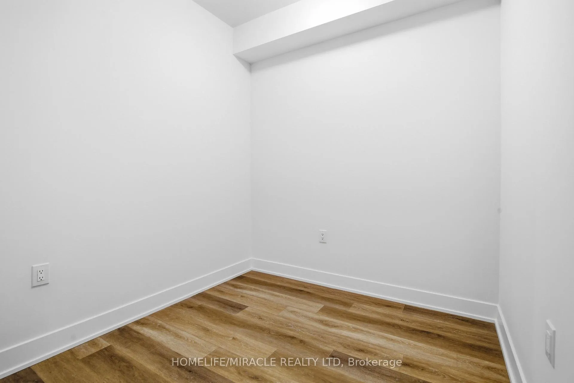 Photo 14 of Unit 314, 2088 James Street, Burlington, Brant — HOMEH