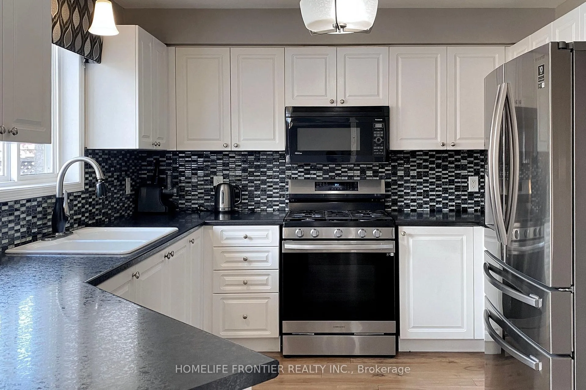 Photo 13 of 48 Patrick Drive S, Barrie, Painswick South — HOMEH