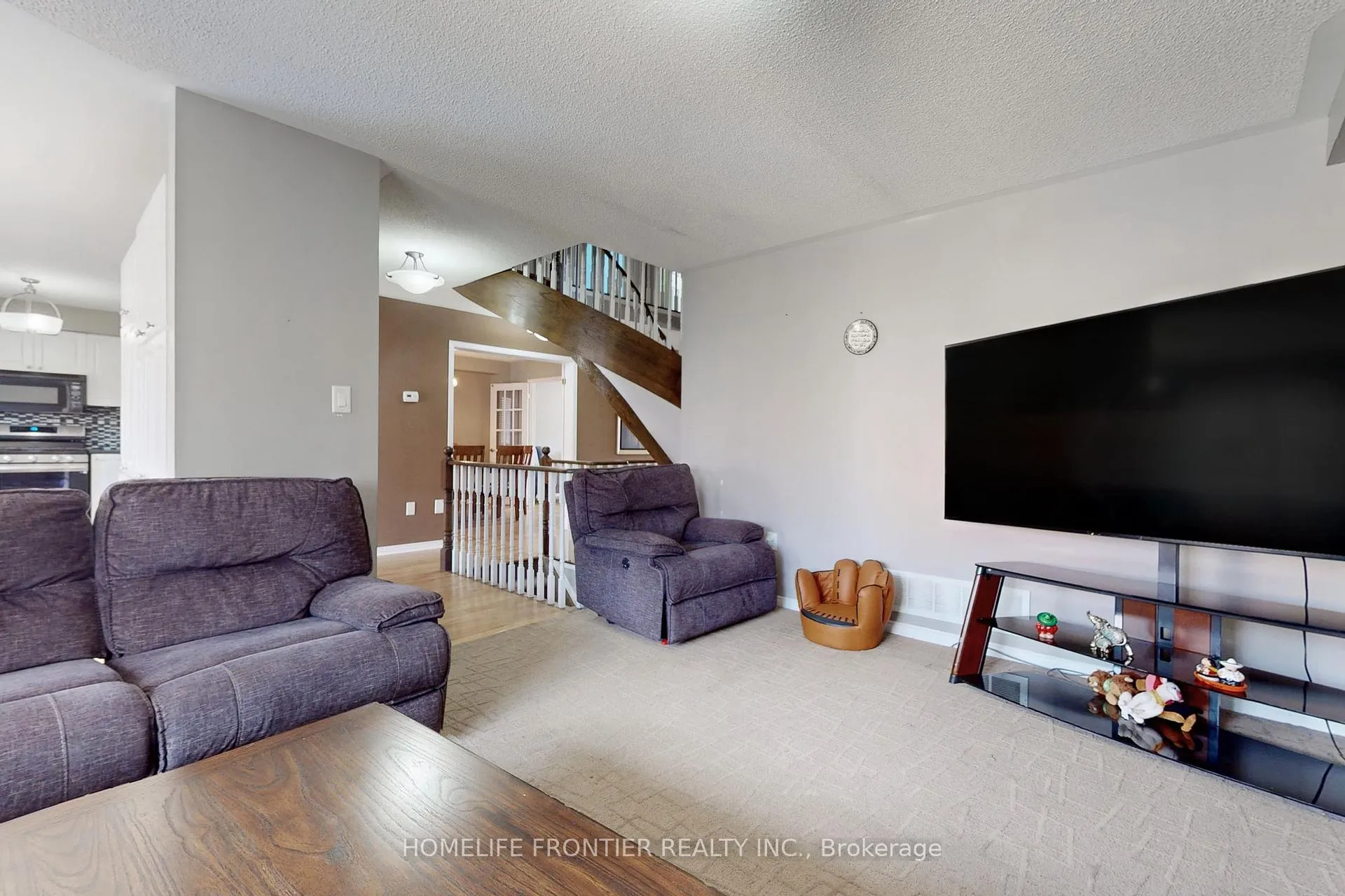 Photo 21 of 48 Patrick Drive S, Barrie, Painswick South — HOMEH