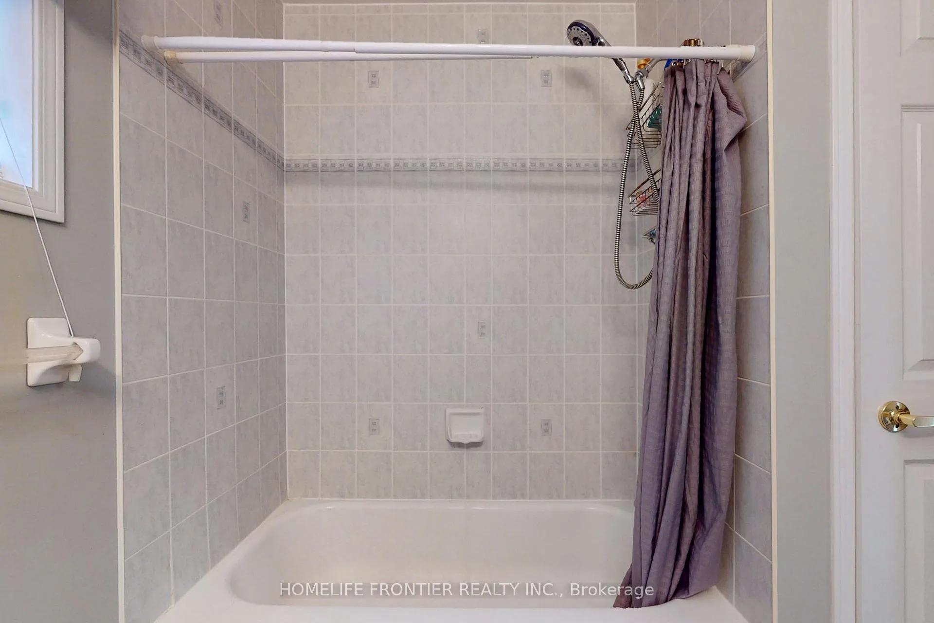 Photo 44 of 48 Patrick Drive S, Barrie, Painswick South — HOMEH