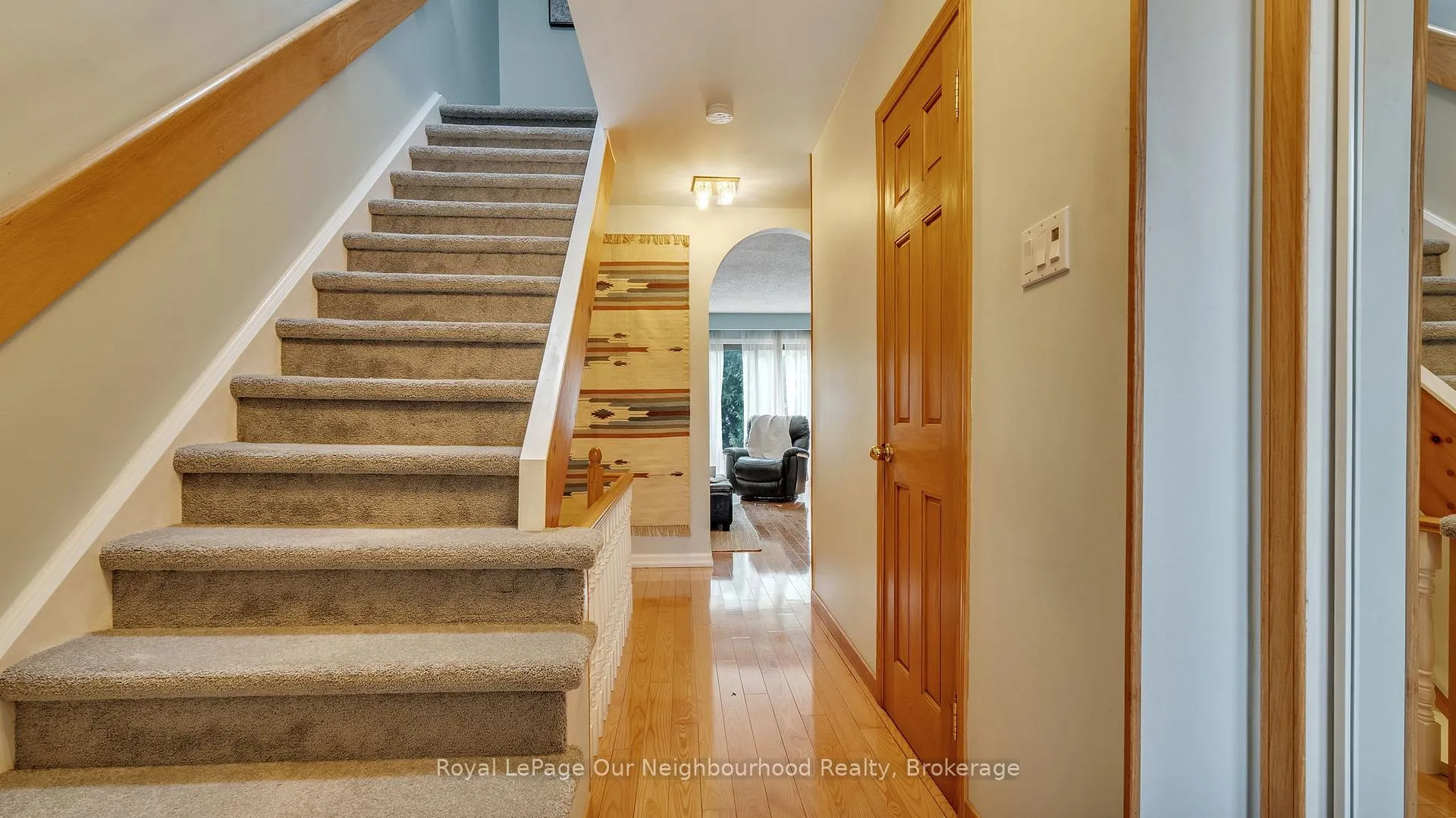 Photo 5 of 616 Forestwood Crescent, Burlington, Appleby — HOMEH