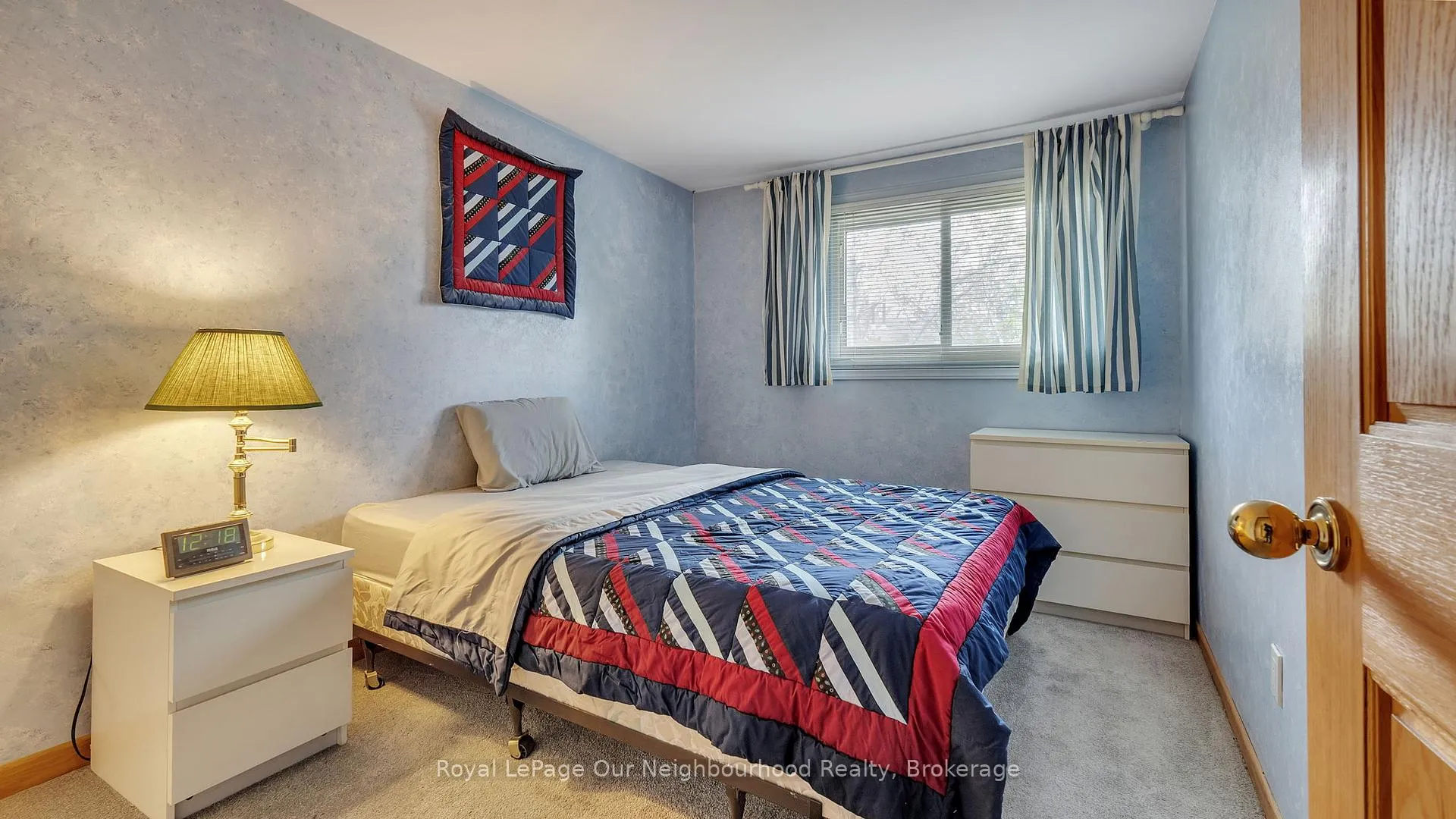 Photo 23 of 616 Forestwood Crescent, Burlington, Appleby — HOMEH