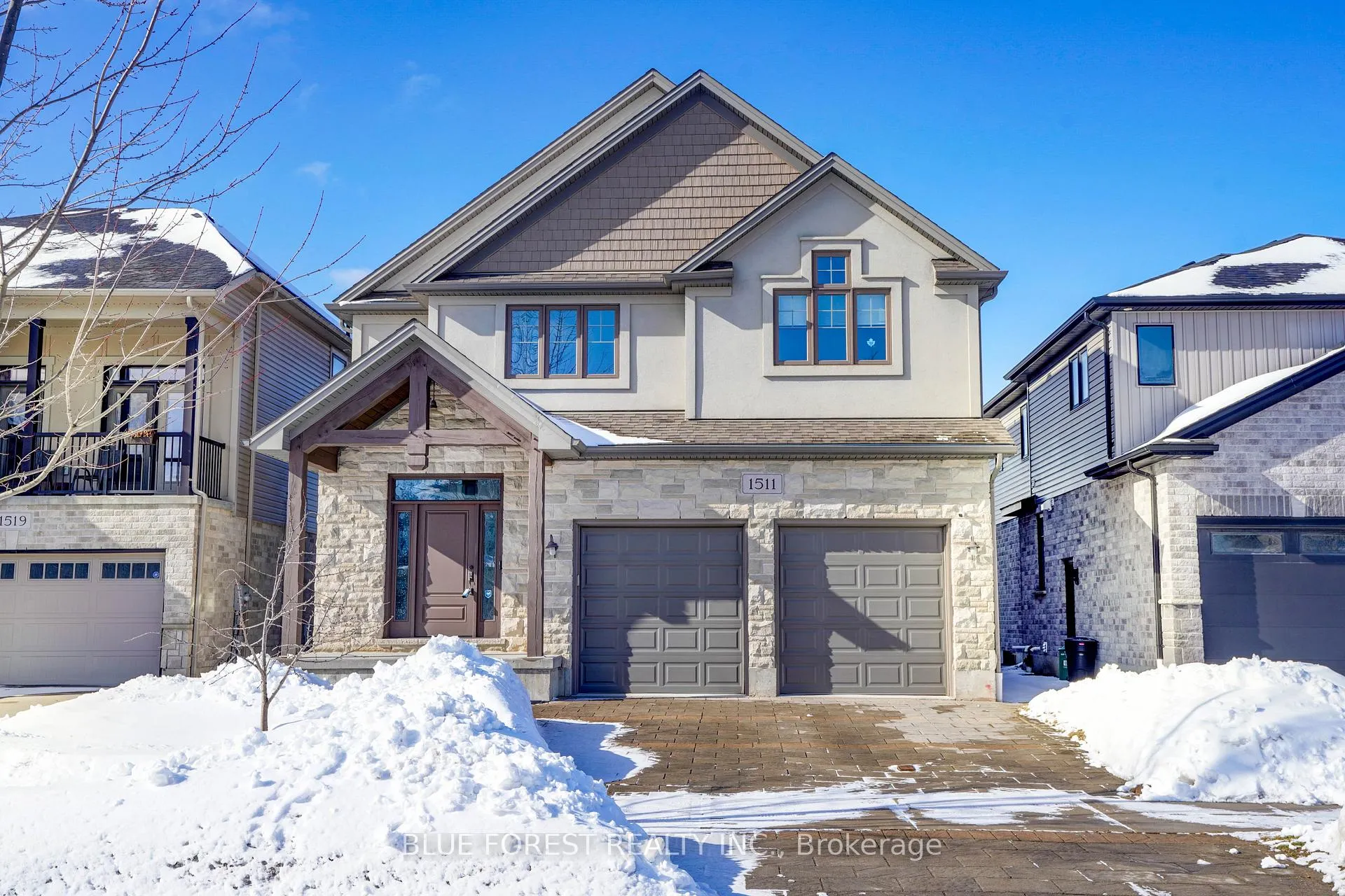 Front of 1511 North Wenige Drive