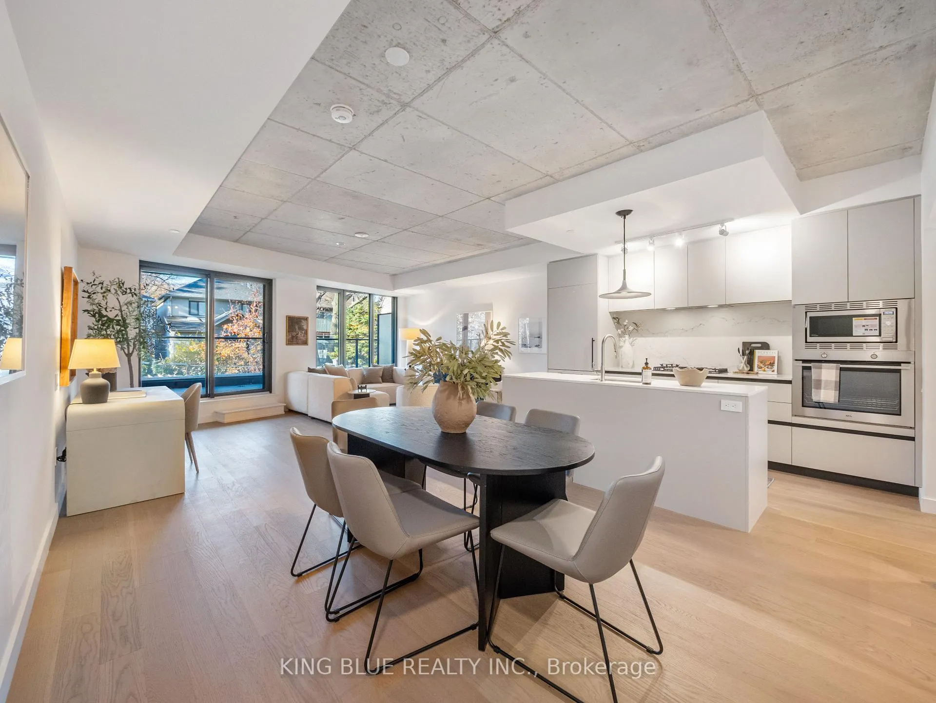 Photo 6 of Unit 209, 1720 Bayview Avenue, Toronto, Mount Pleasant East — HOMEH