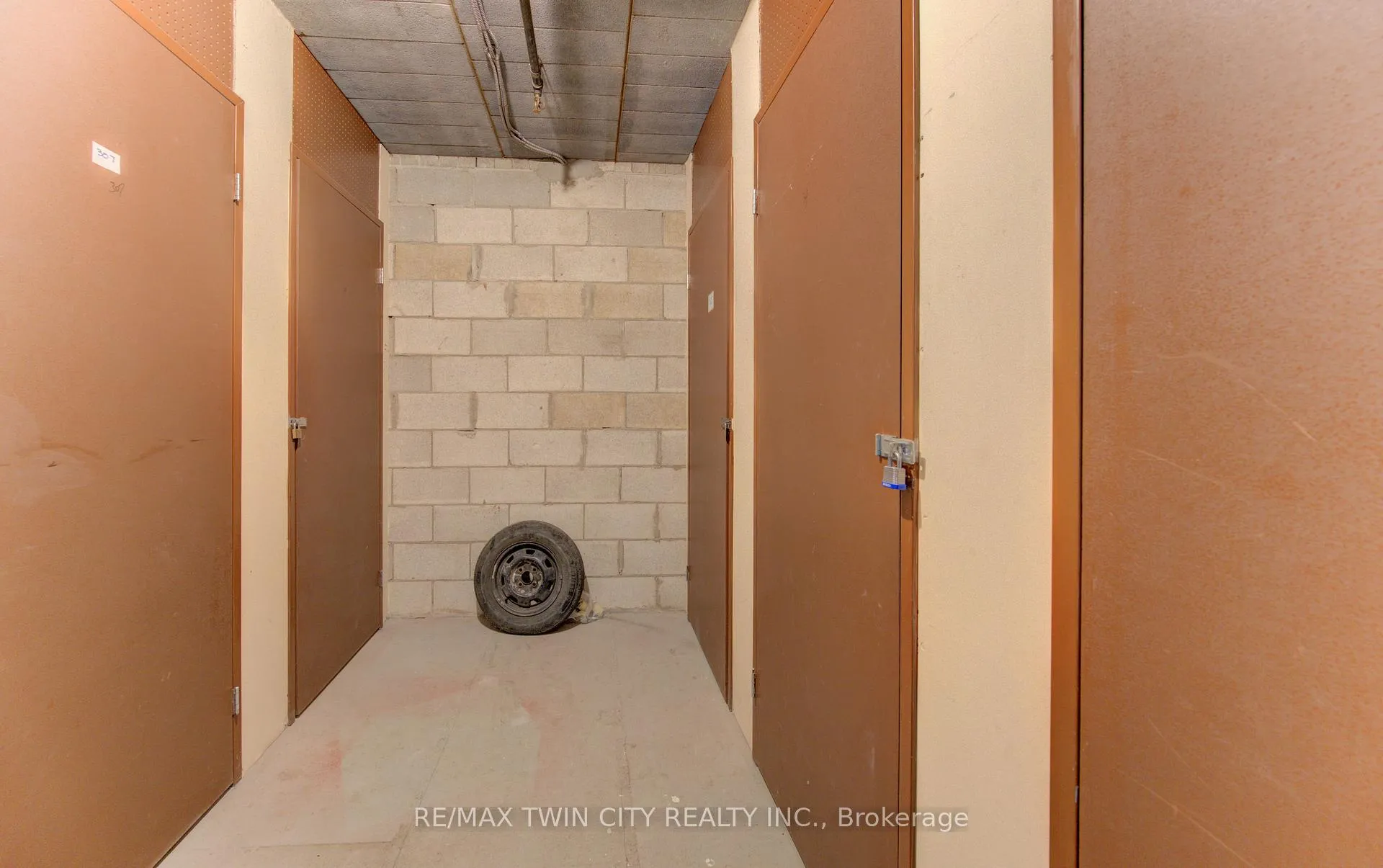 Photo 28 of Unit 305, 24 Mooregate Crescent, Kitchener — HOMEH