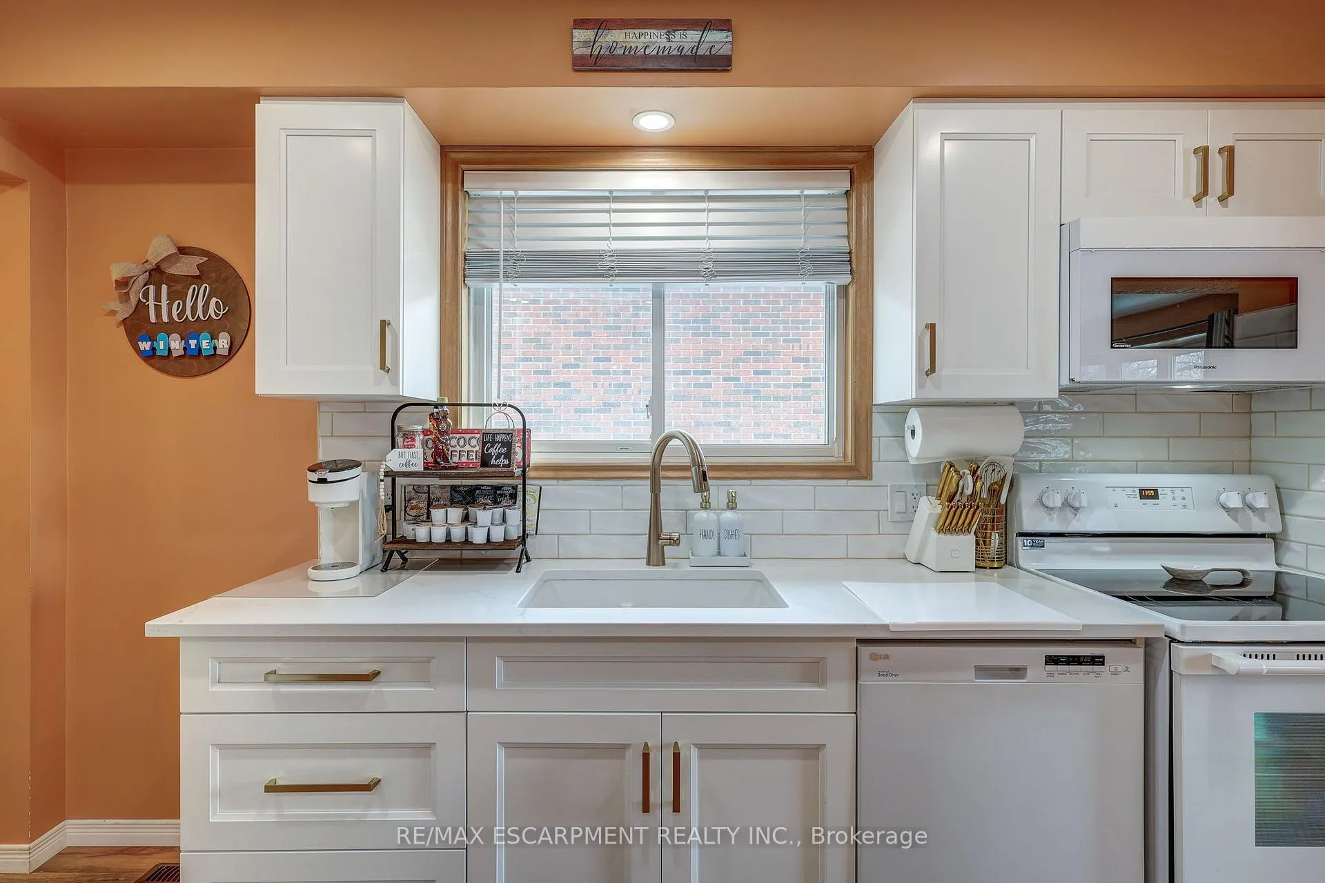 Photo 9 of 13 Rosemount Crescent, St. Thomas — HOMEH