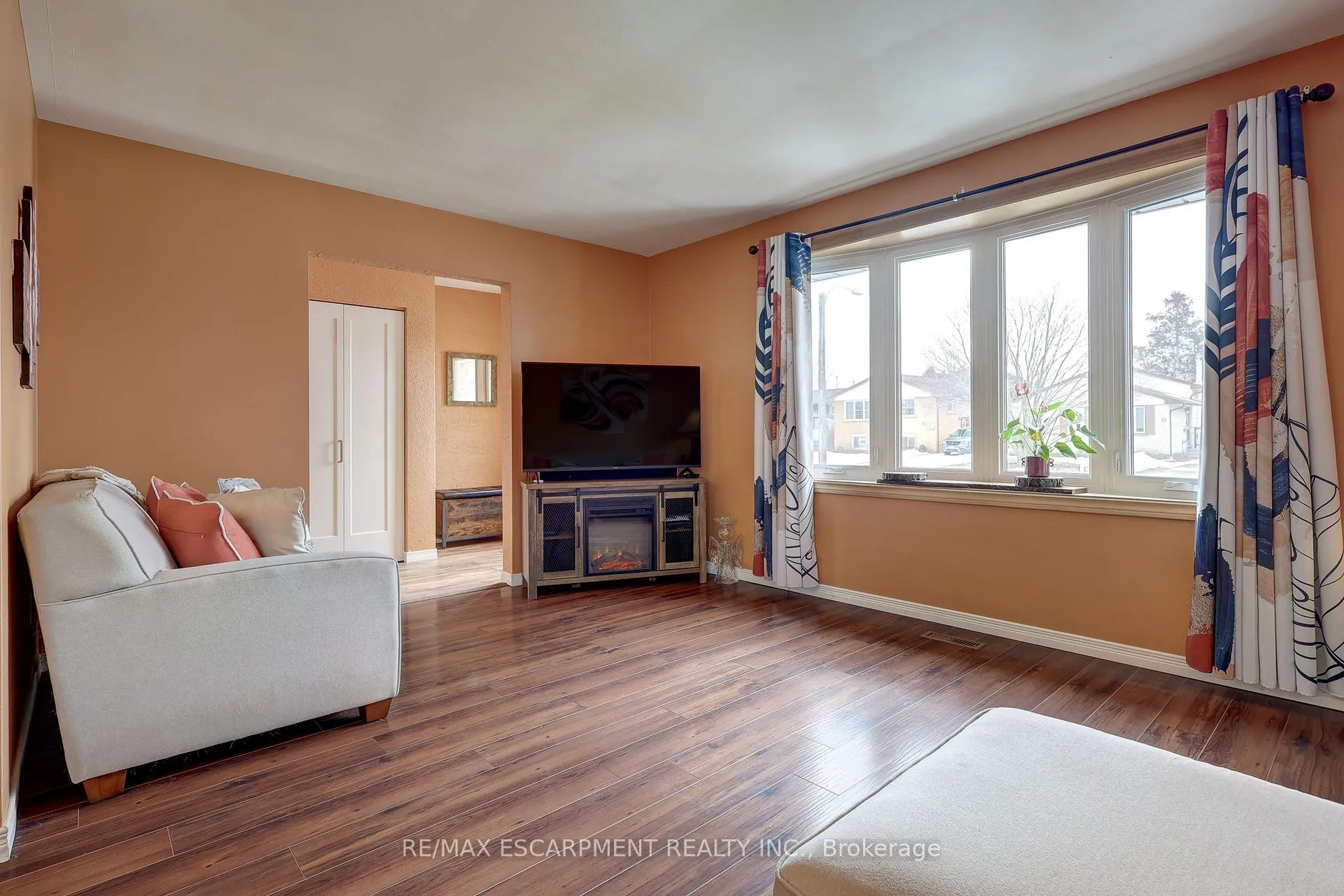 Photo 14 of 13 Rosemount Crescent, St. Thomas — HOMEH