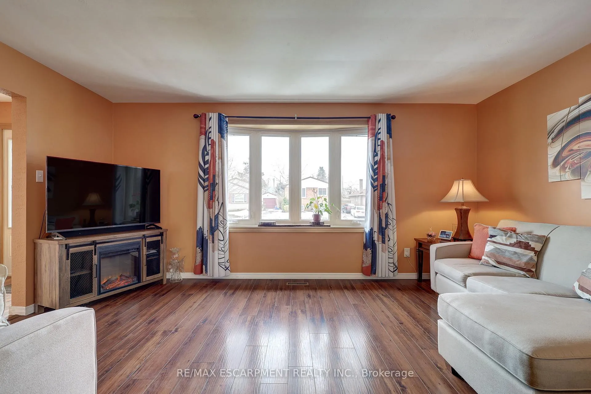 Photo 15 of 13 Rosemount Crescent, St. Thomas — HOMEH