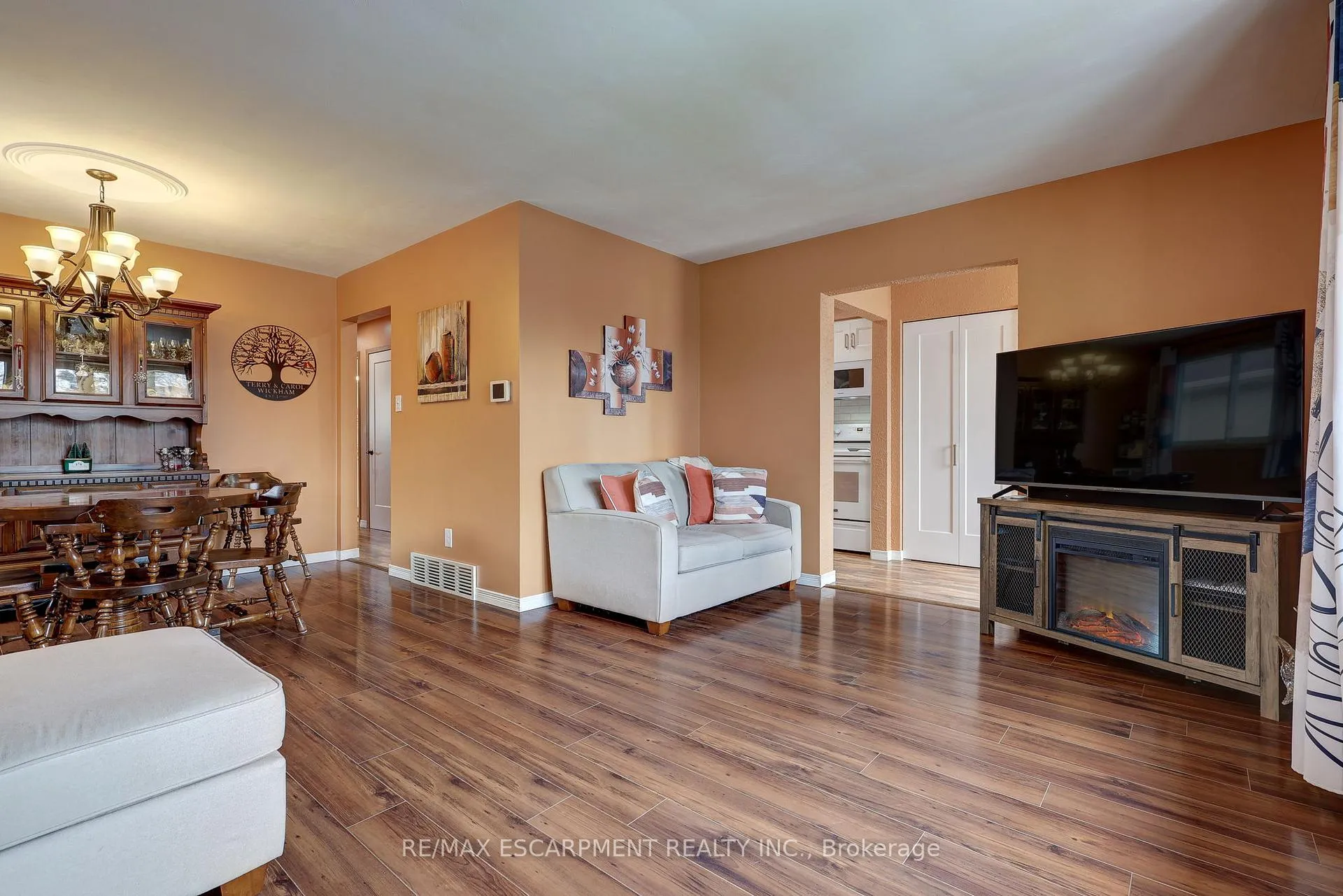 Photo 17 of 13 Rosemount Crescent, St. Thomas — HOMEH