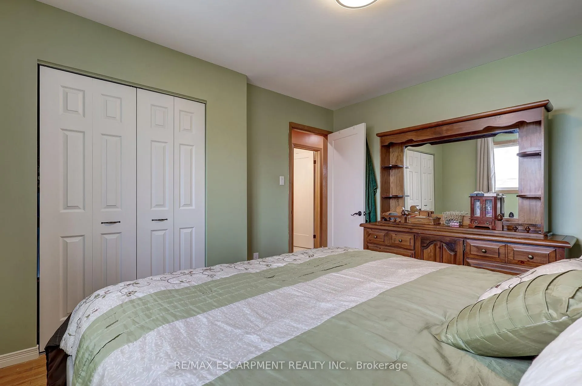 Photo 22 of 13 Rosemount Crescent, St. Thomas — HOMEH