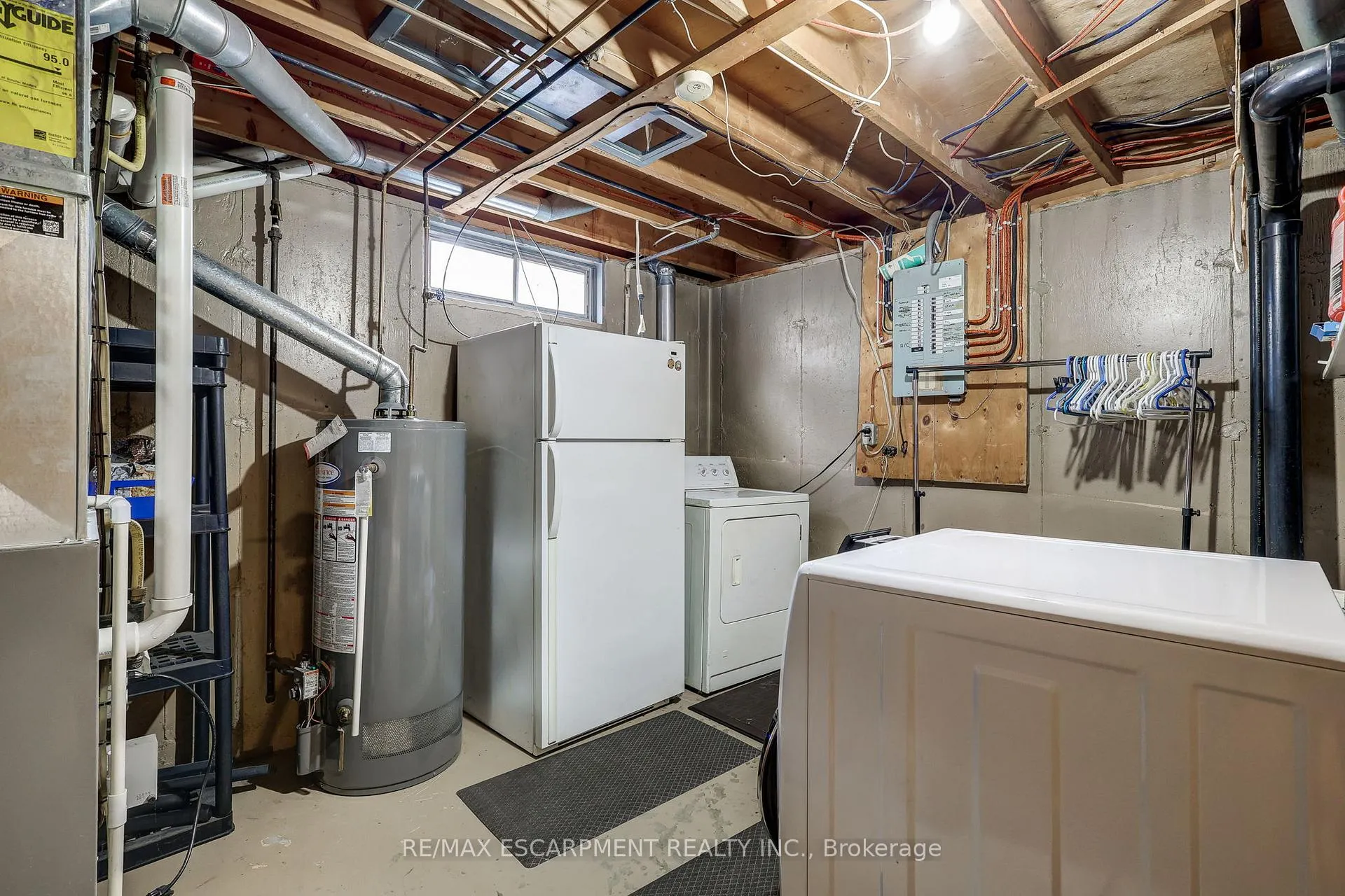 Photo 31 of 13 Rosemount Crescent, St. Thomas — HOMEH