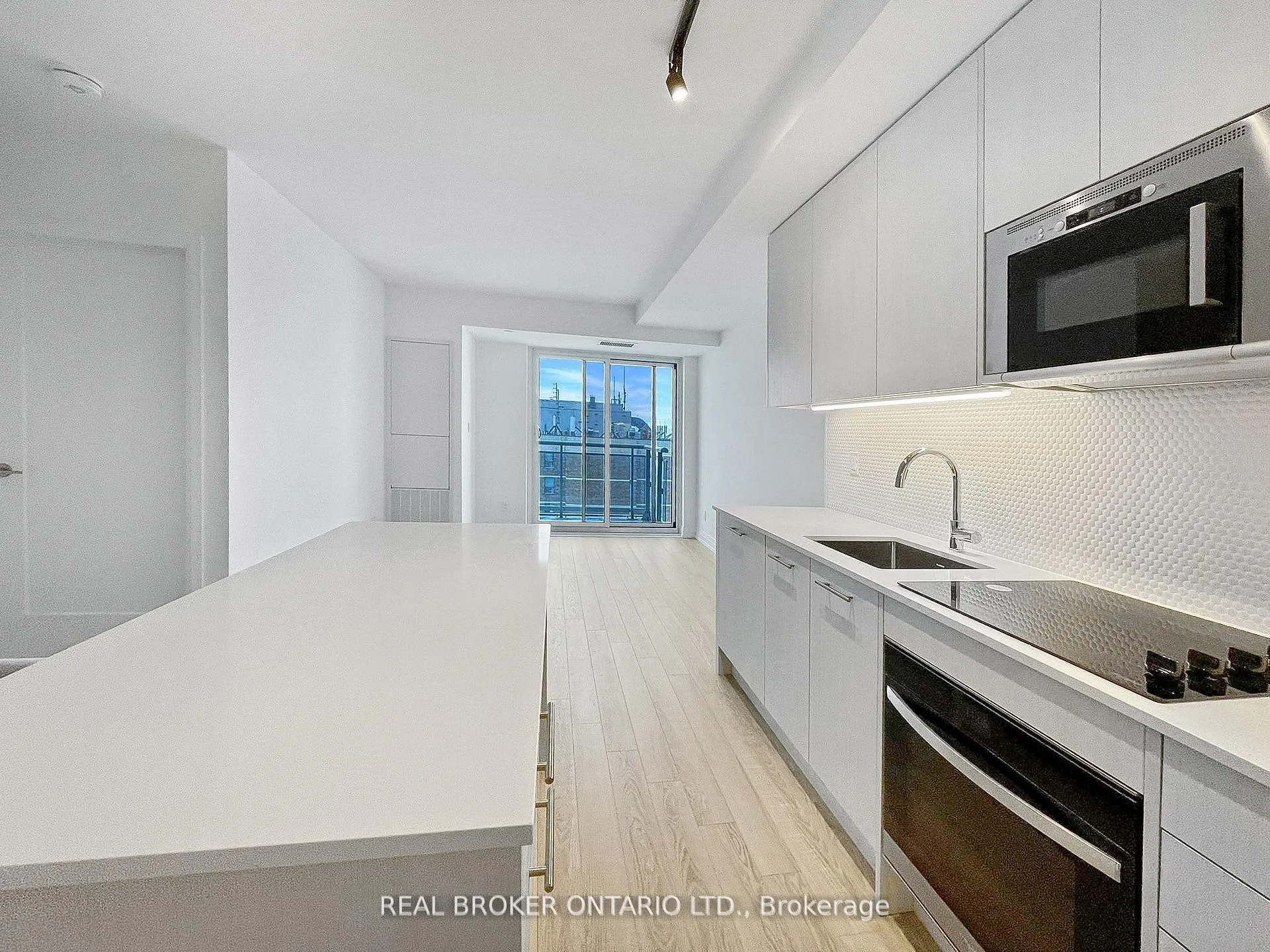 Photo 9 of Unit 2705, 286 Main Street, Toronto, East End-Danforth — HOMEH